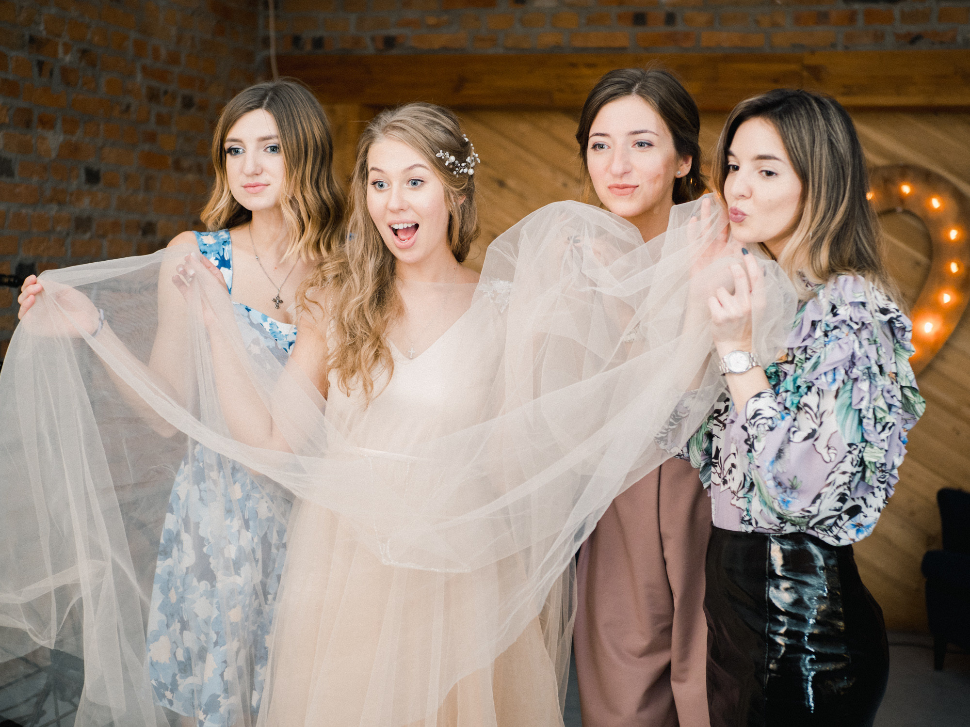 Свадебный фотограф и семейный фотограф в Санкт-Петербурге Вик Патюков. Фотограф и видеограф Виктор Пати