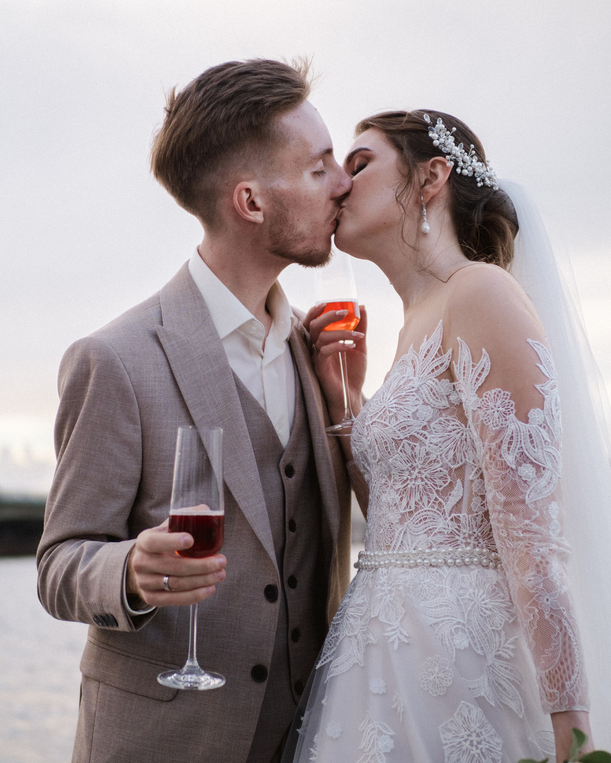 Свадебный фотограф и семейный фотограф в Санкт-Петербурге Вик Патюков. Фотограф и видеограф Виктор Пати