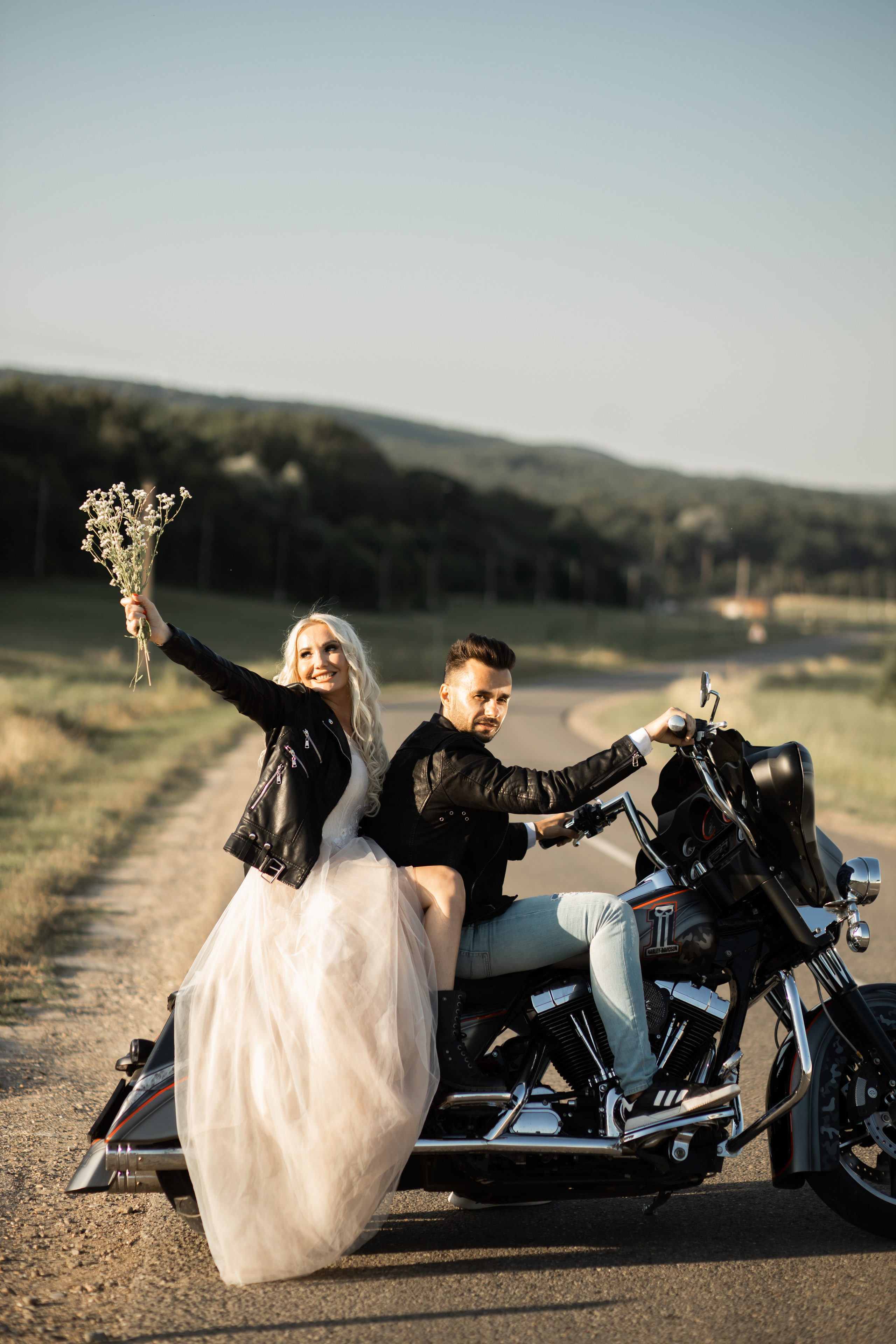 MOTO WEDD. Валерия Солнцева свадебный и семейный фотограф