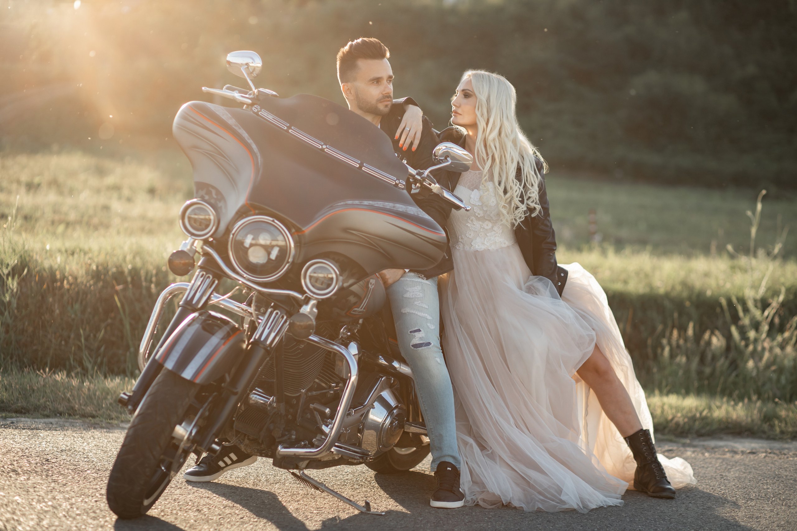 MOTO WEDD. Валерия Солнцева свадебный и семейный фотограф