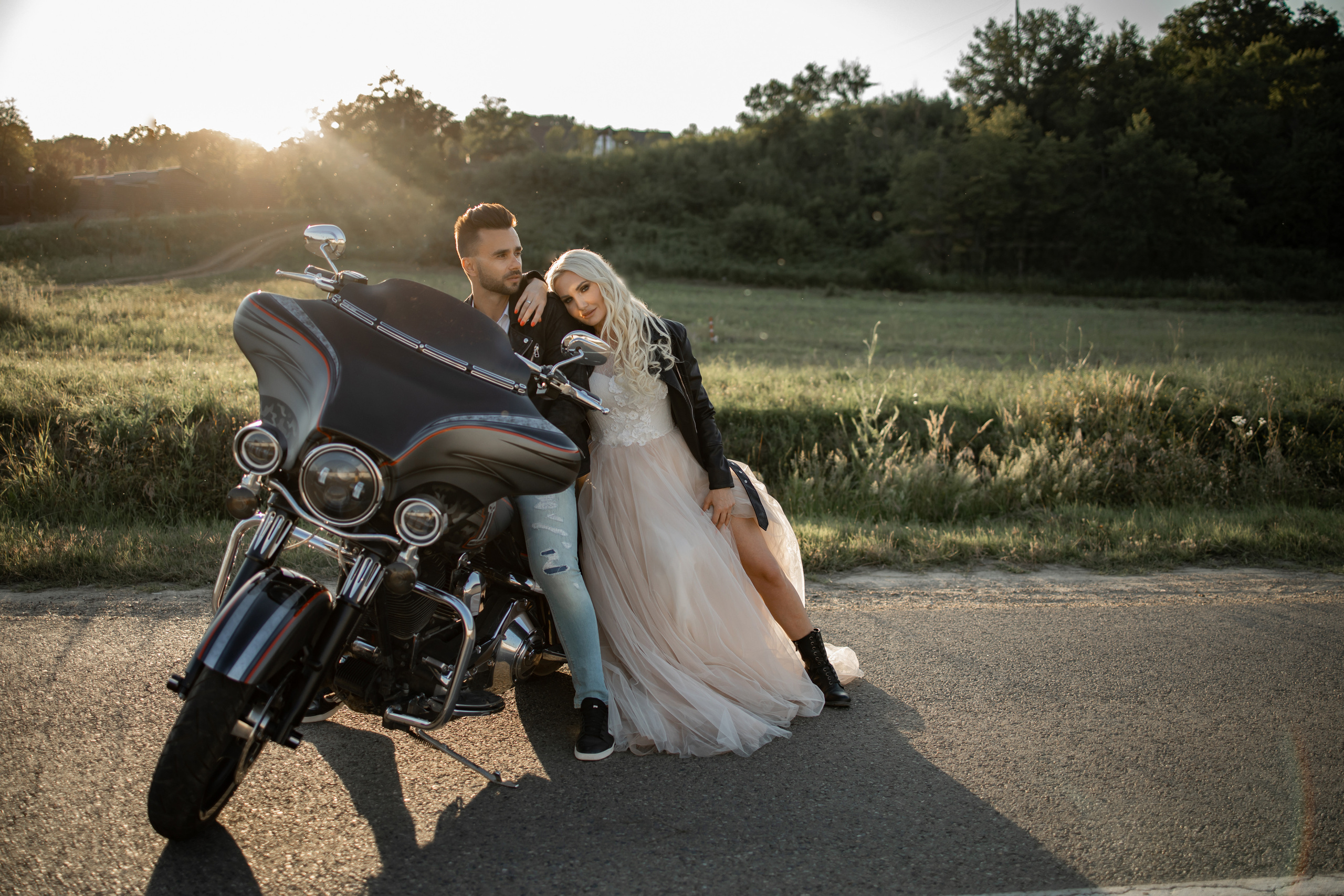 MOTO WEDD. Валерия Солнцева свадебный и семейный фотограф