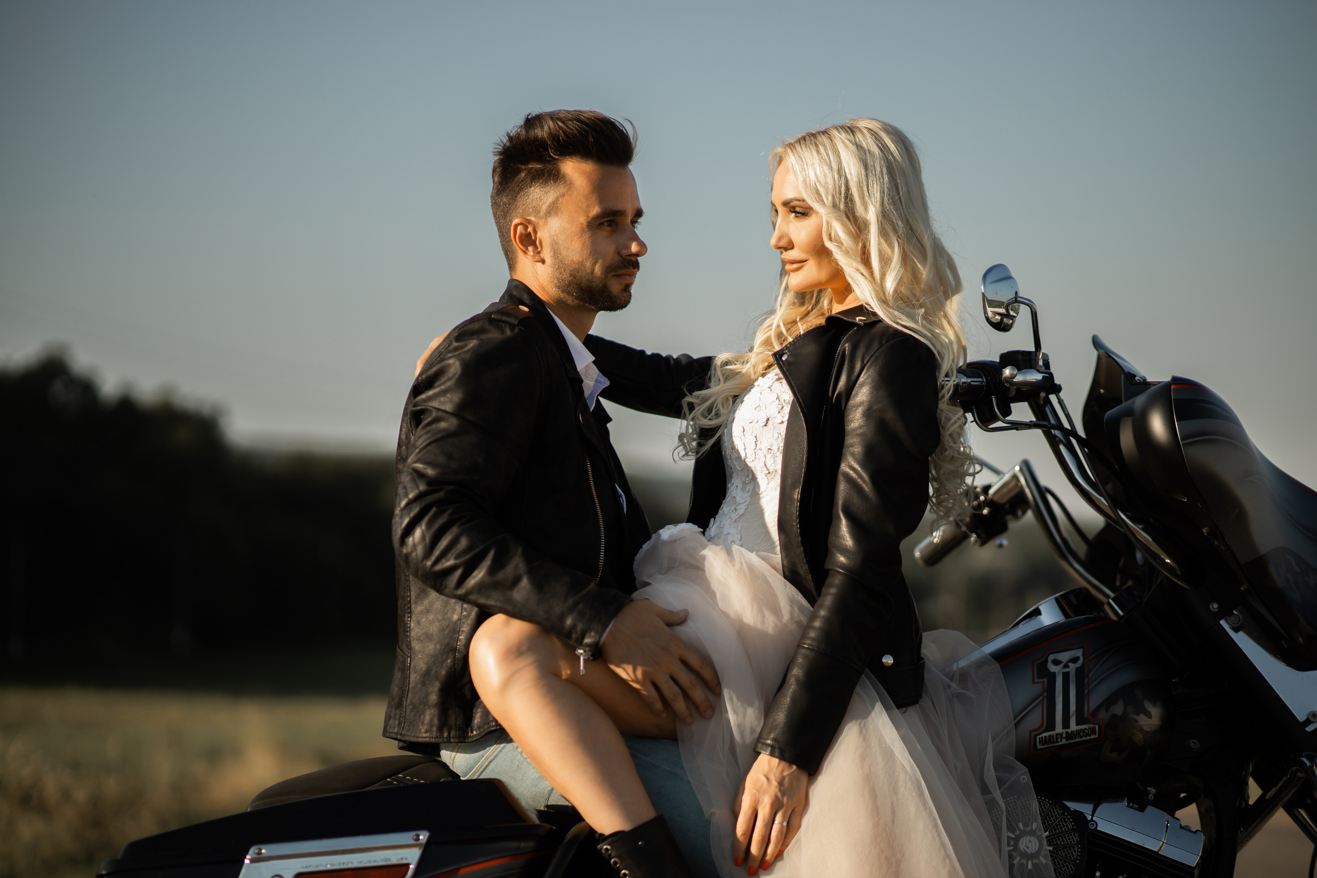 MOTO WEDD. Валерия Солнцева свадебный и семейный фотограф