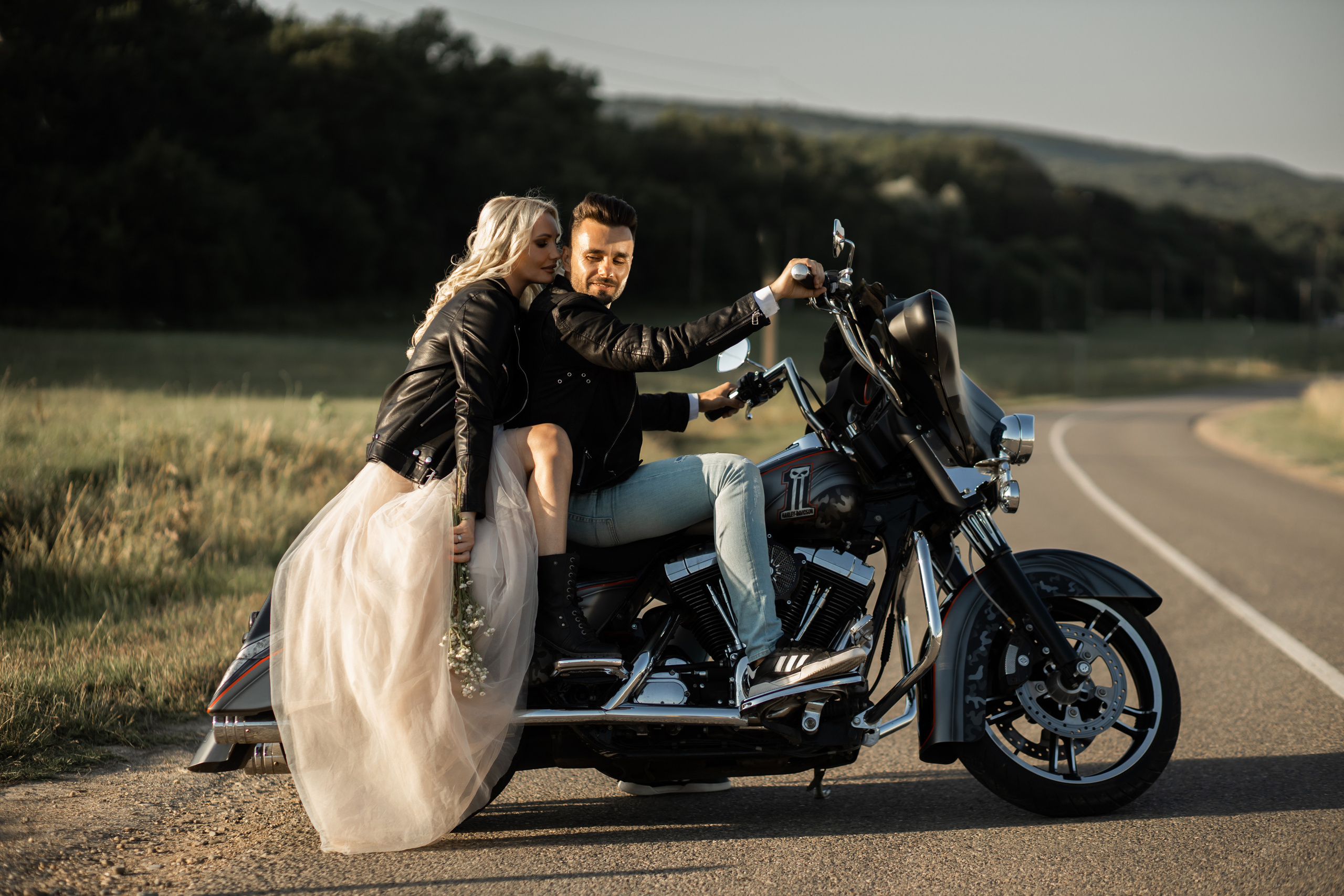 MOTO WEDD. Валерия Солнцева свадебный и семейный фотограф