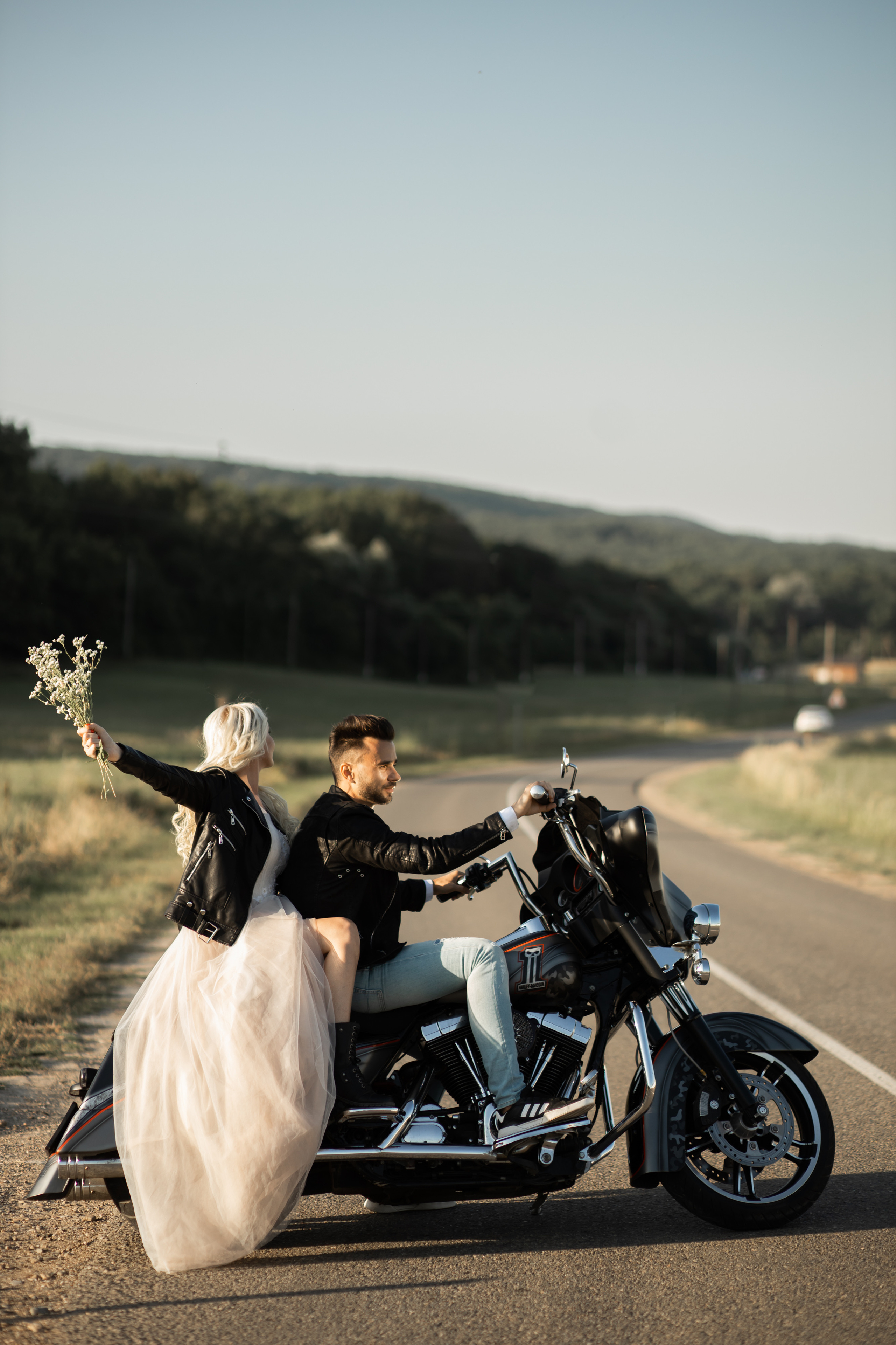MOTO WEDD. Валерия Солнцева свадебный и семейный фотограф