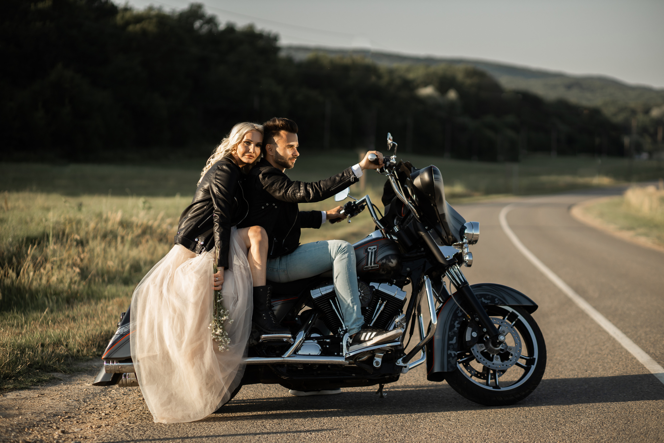 MOTO WEDD. Валерия Солнцева свадебный и семейный фотограф
