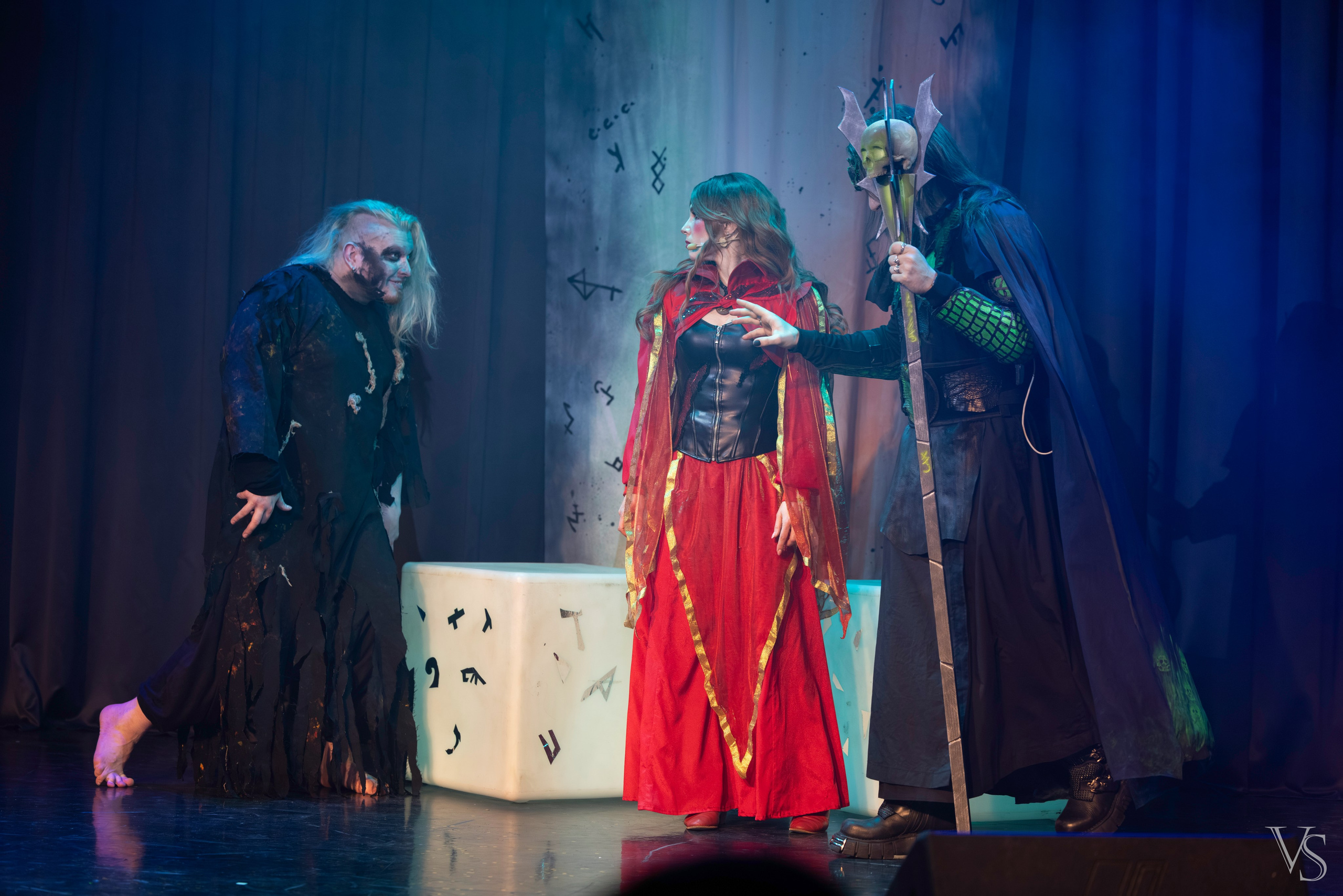 Книга стихий 25.01. Фотограф Виктор Степанов