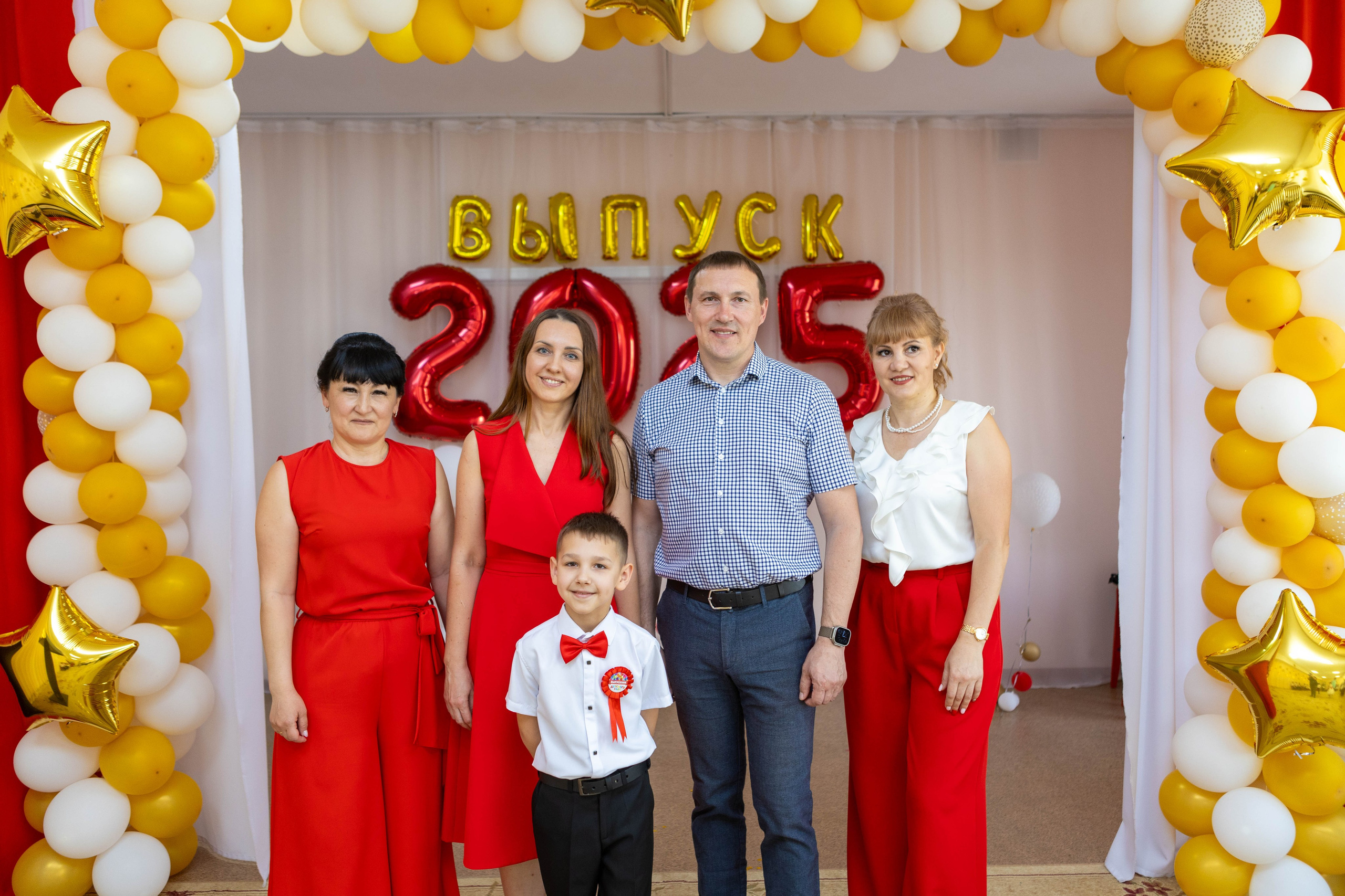 Выпускной в детскому саду 2025 год. Свадебный и предметный фотограф Ренат Каламперов