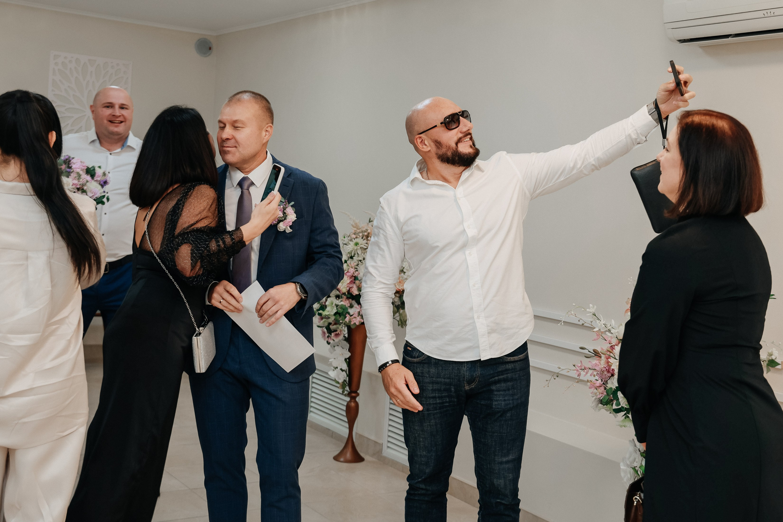 Евгений и Евгения Регистрация и прогулка. Фотограф Юлия Мальцева