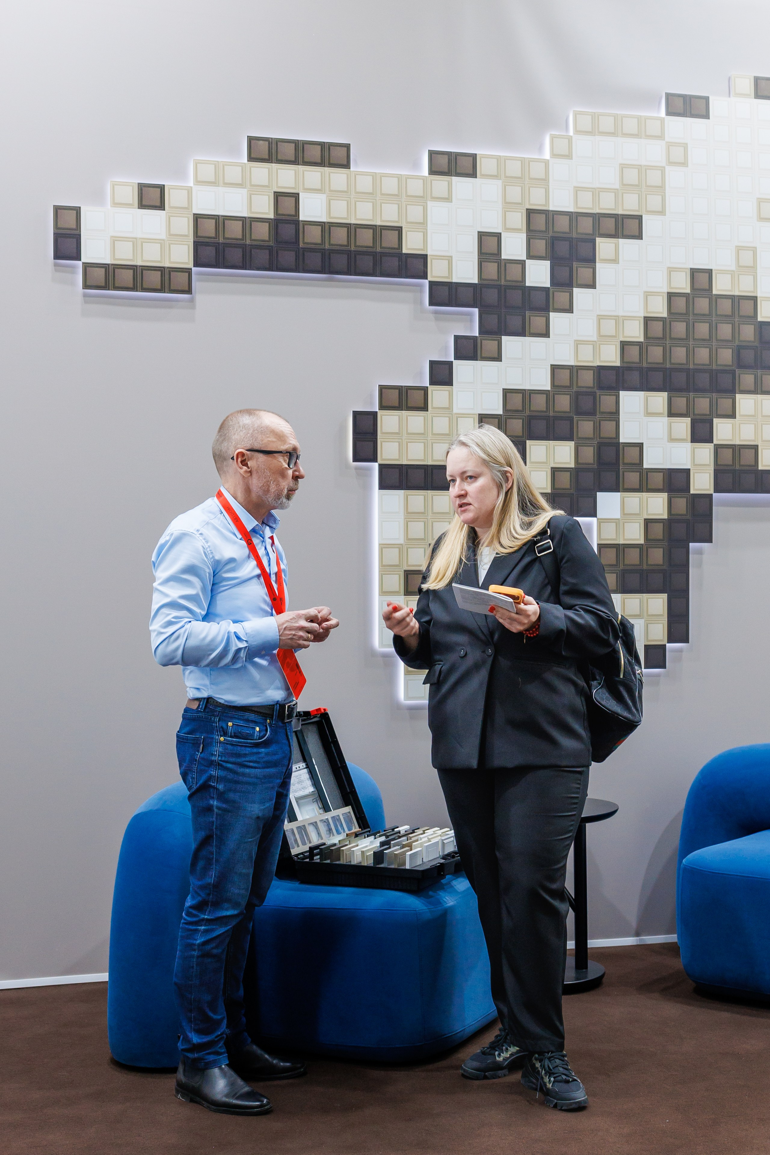 Фотосессия стенда в рамках выставки. Фотограф в Москве Дмитрий Емельянов