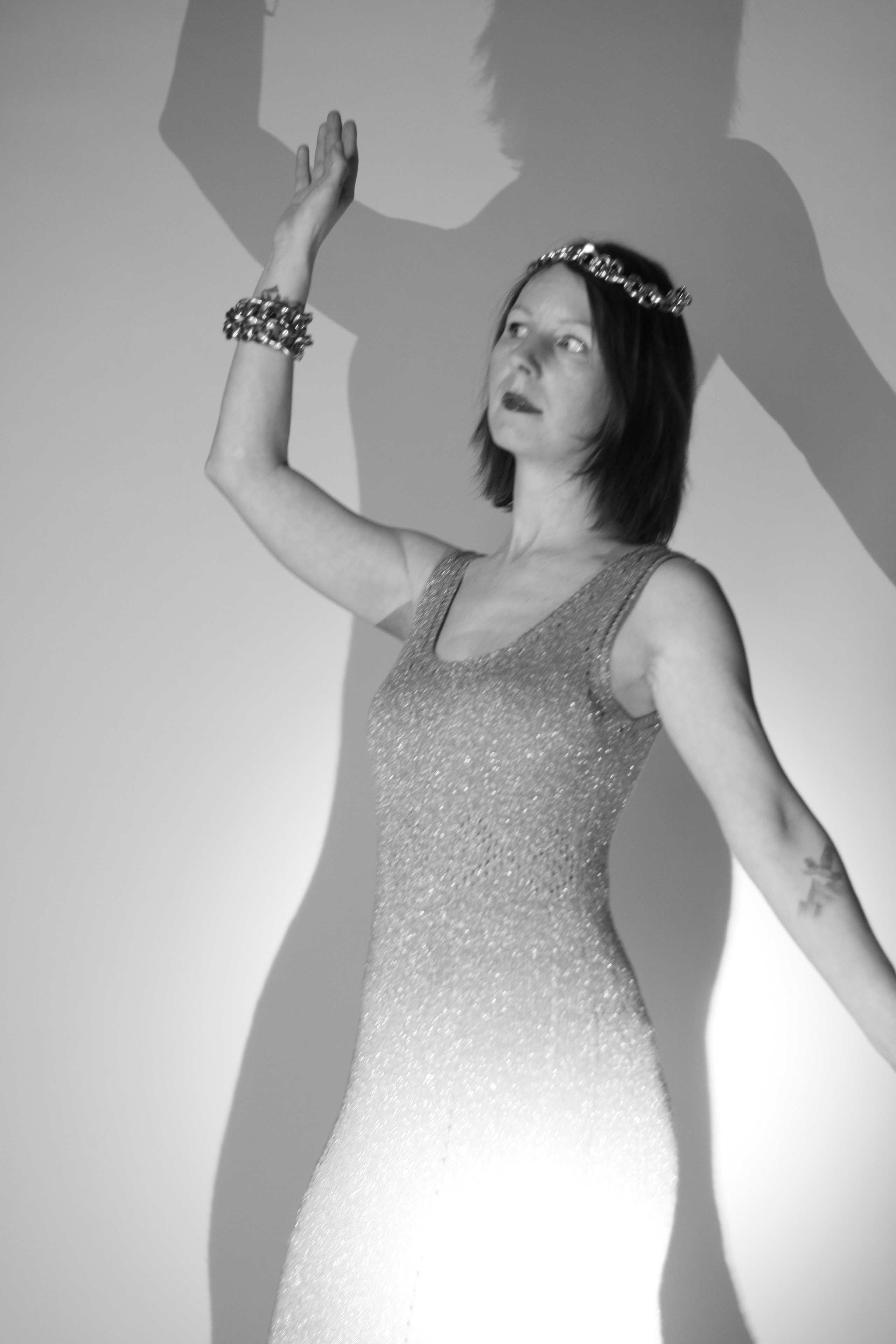 Катя — королевна с каустиками. Главная