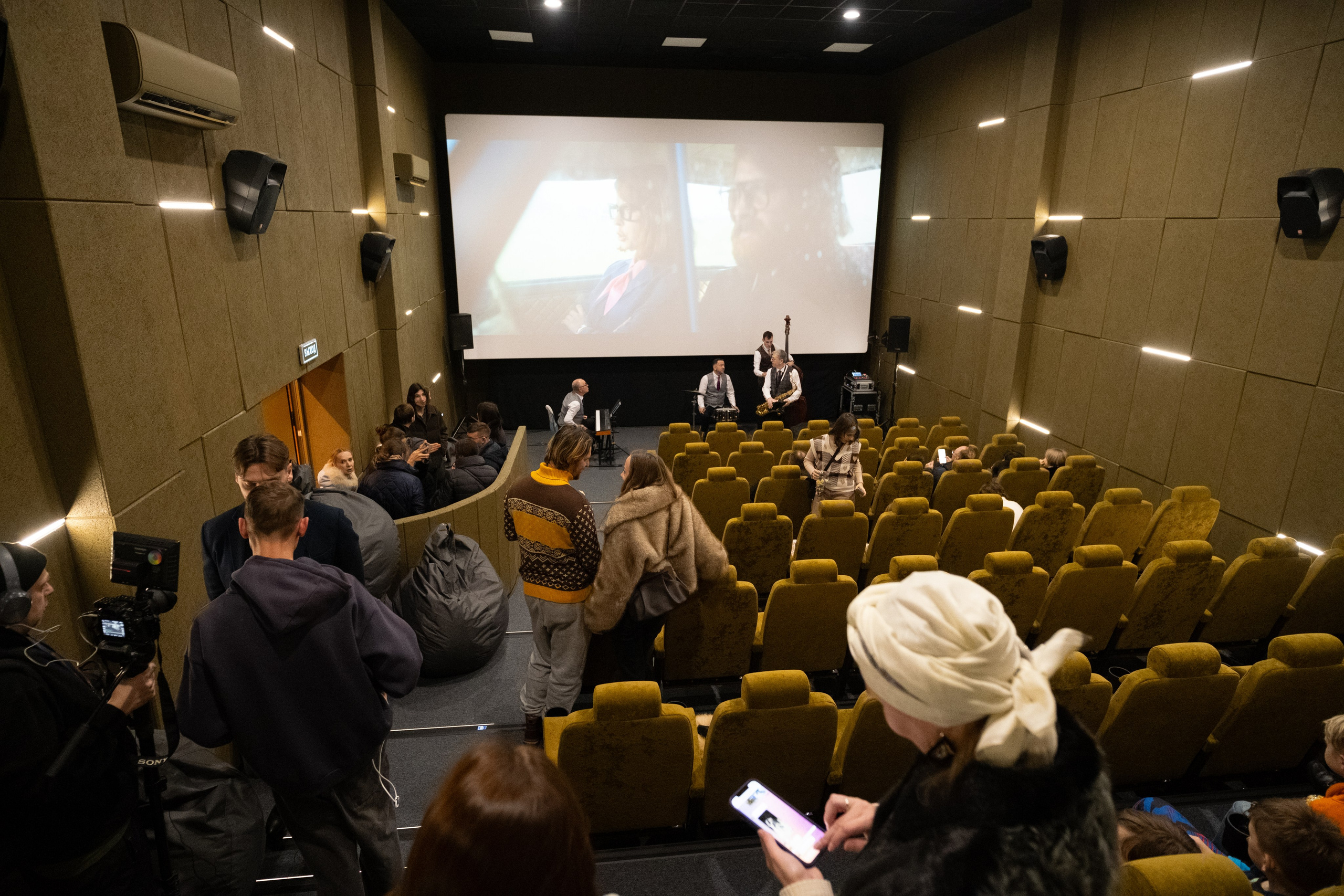 Новогодний репортаж из парка «Новый Херсонес» | Фотограф Илья Желдак. Профессиональная фотосъемка в Крыму. Натуральные эмоции и живые кадры. Забронируйте дату прямо сейчас!