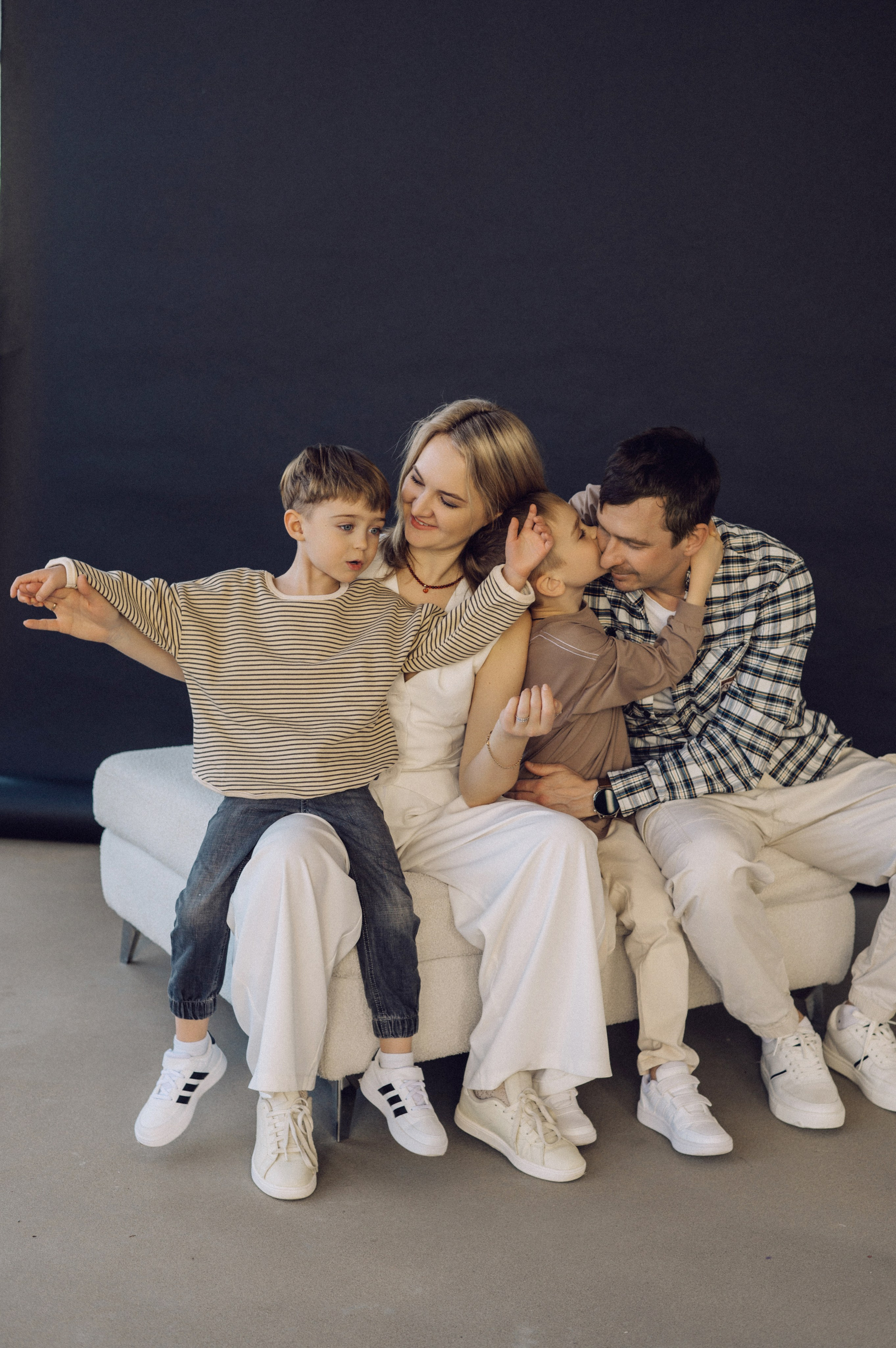 Ира, Дима, Демид и Мирон. Фотограф Мария Стрелкова