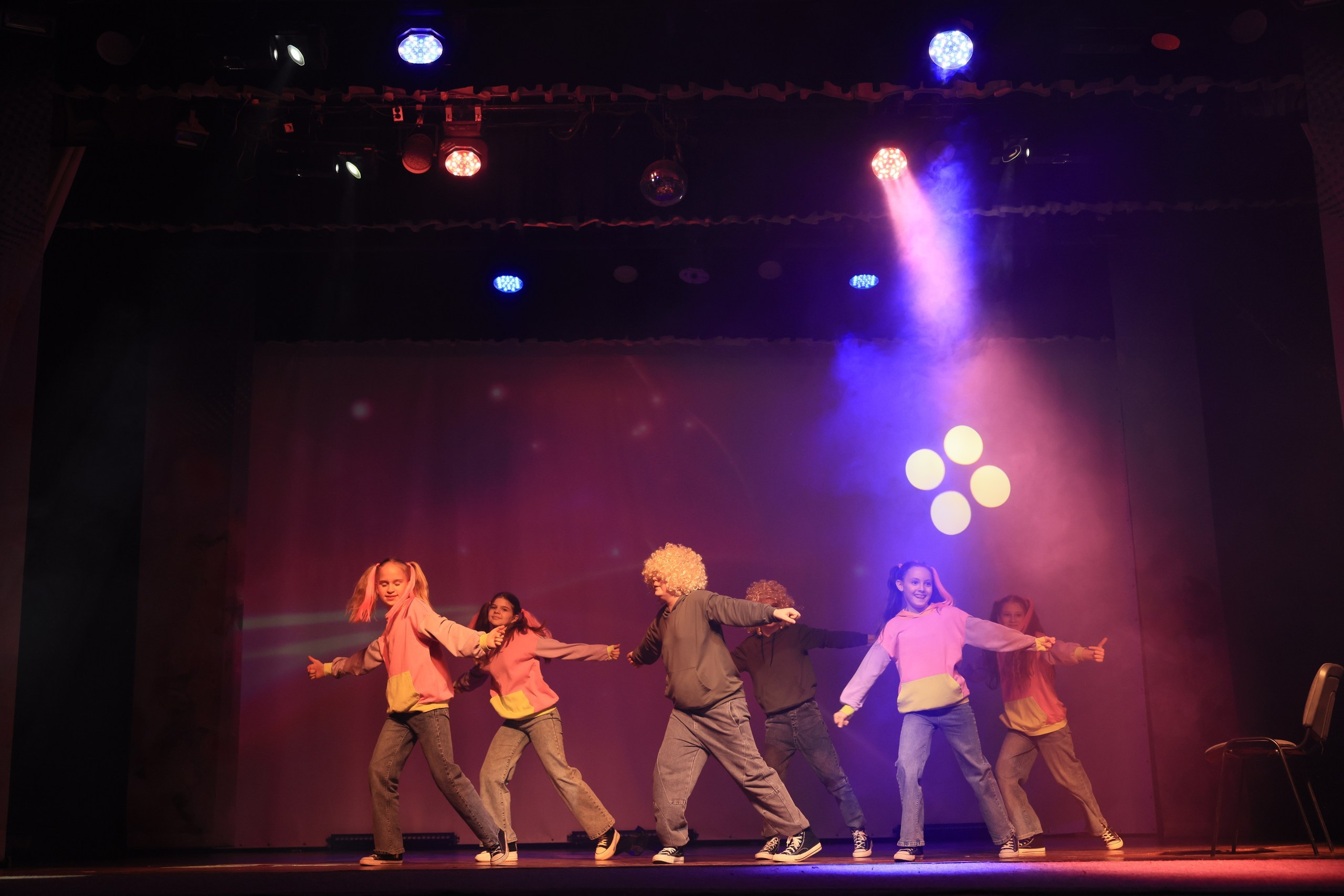 Концерт к 8 Марта в ДК «Металлург» г. Тула. Фотограф в Туле Крупский АнДРей. Фотостудия «КАДР71» в Туле