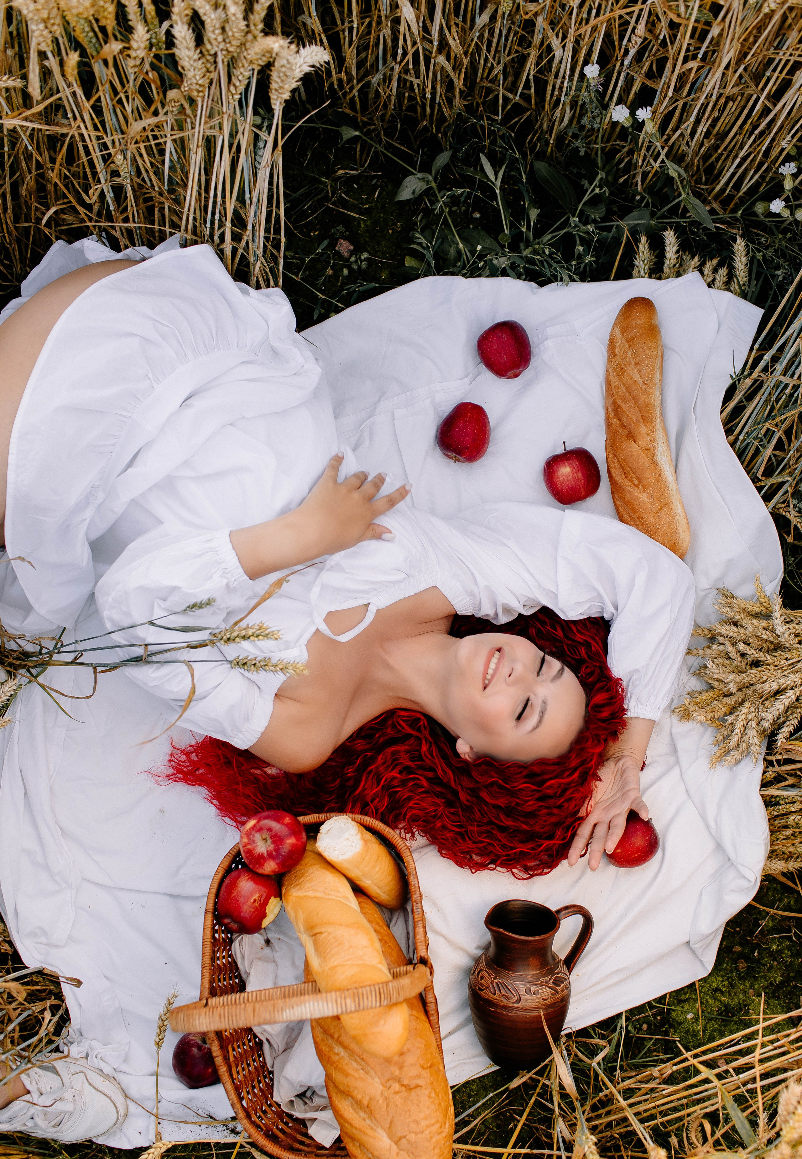 Пикник в золотом поле. Фотосессии Фотодни Псков СПб