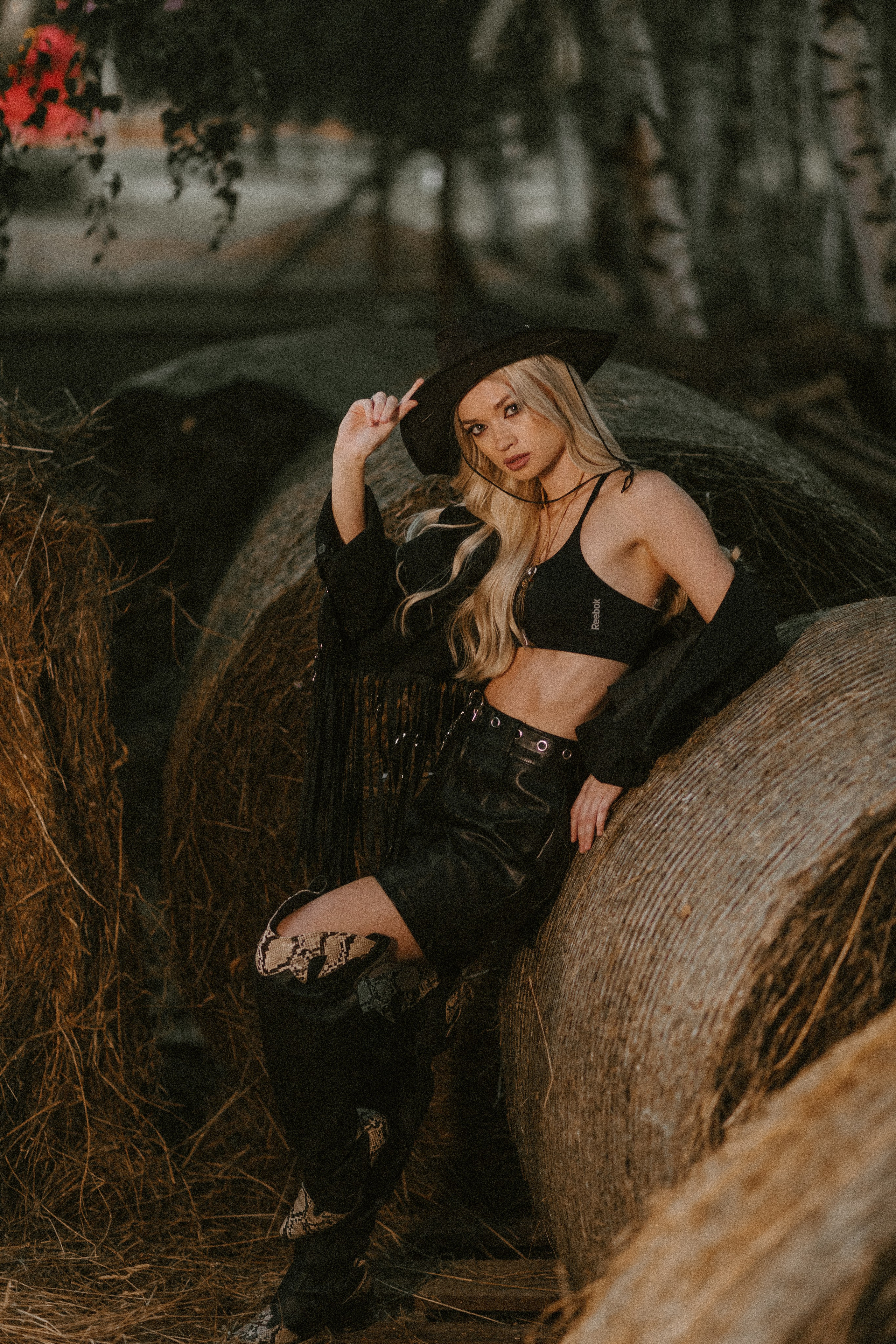 Надя «Вестерн». Павел Померанцев