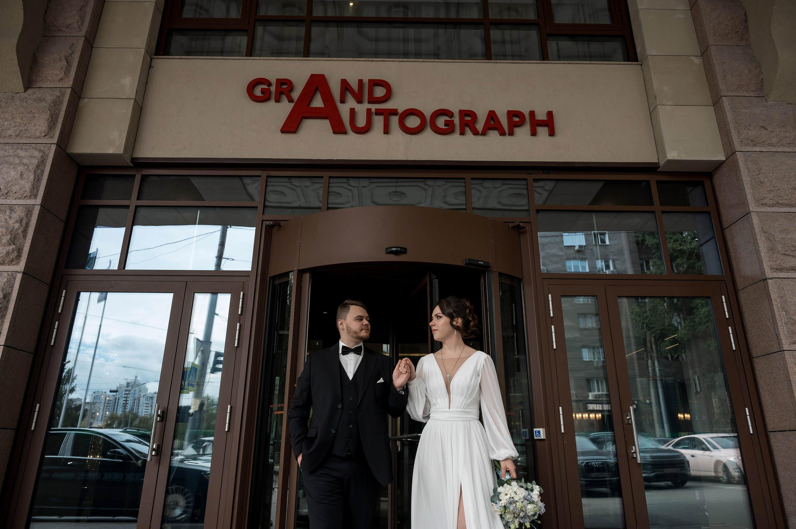 Арсений и Татьяна 04.09.25. Свадебный фотограф в Новосибирске. Александра Верхушина