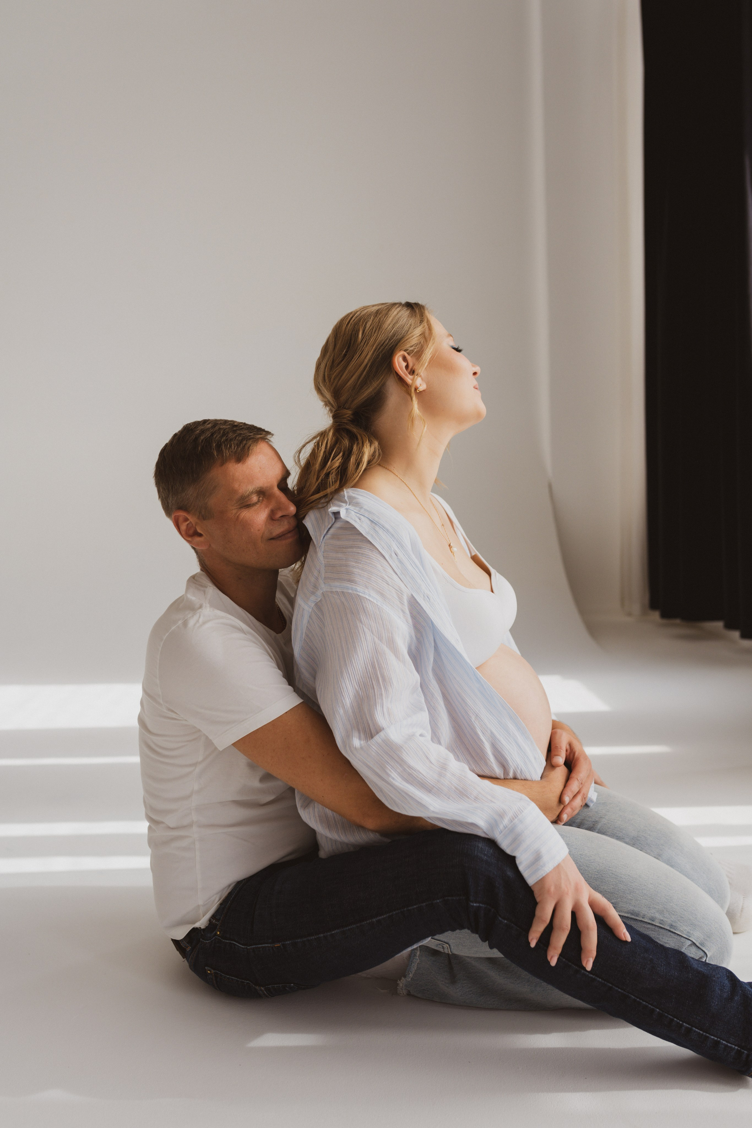 Семейная фотосессия в студии в Москве, семейный фотограф Анна Полушина. Свадебный фотограф в Москве Анна Полушина