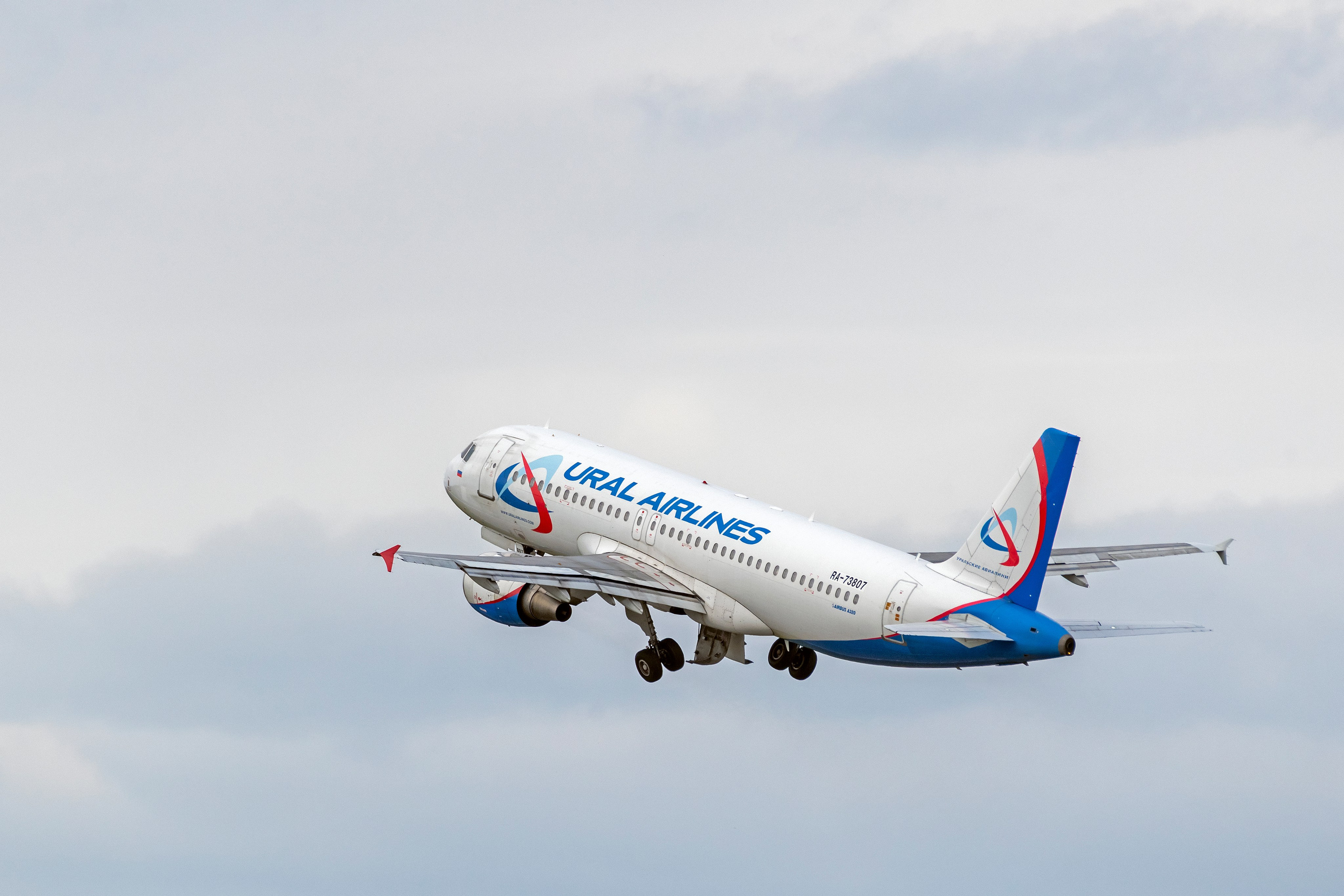 Авиация: самолеты, вертолеты, небесные зарисовки. От прошлого к будущему авиации через фотографию