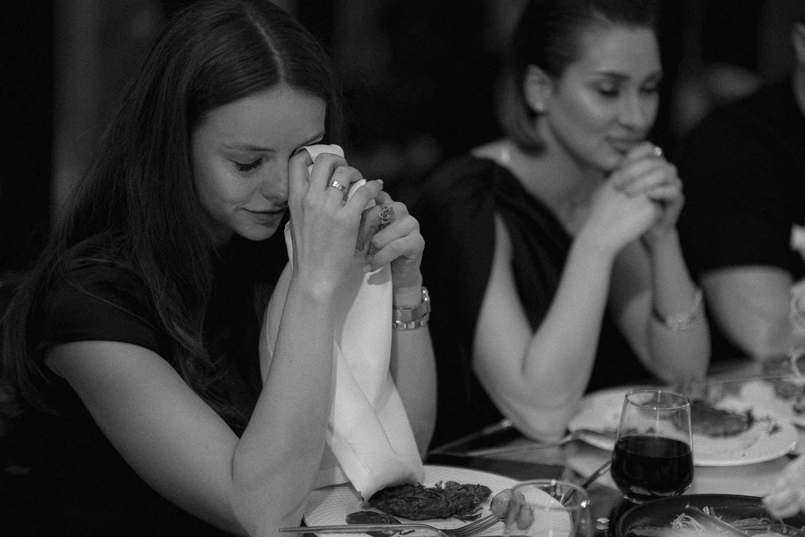 Love is all Around. Сентиментальная свадебная фотография