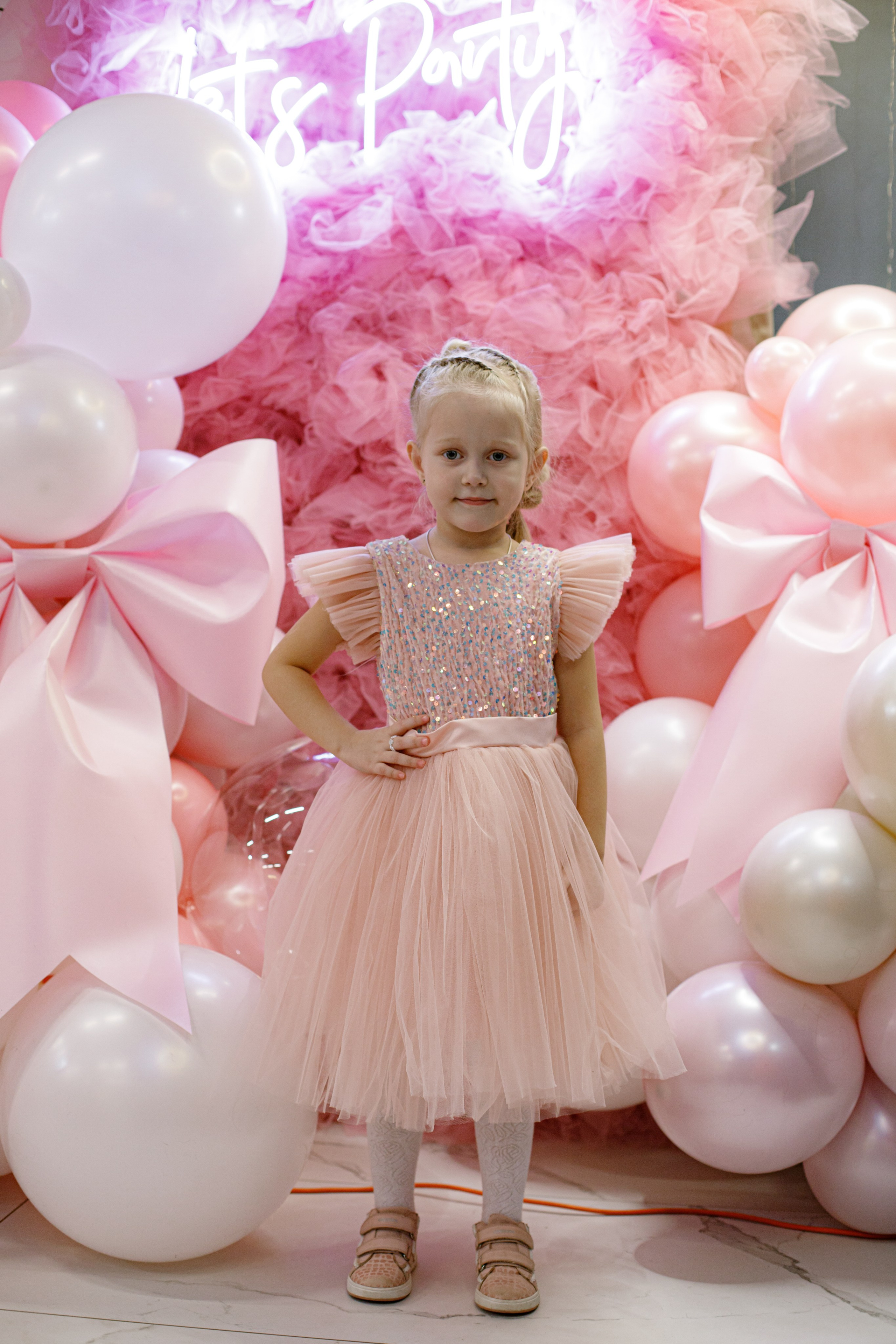 ASIA'S BIRTHDAY PARTY. Photokarish