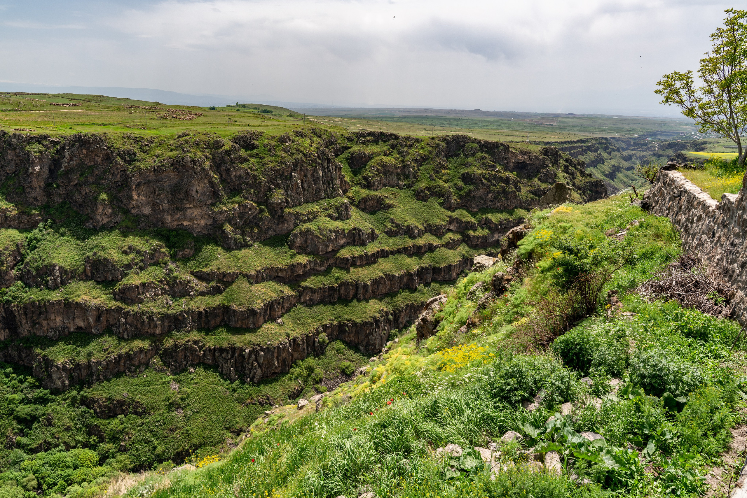 АРМЕНИЯ. ПОБУДЬ ЗДЕСЬ И ЦЕЛЕЕ БУДЕТ ЭТОТ МИР