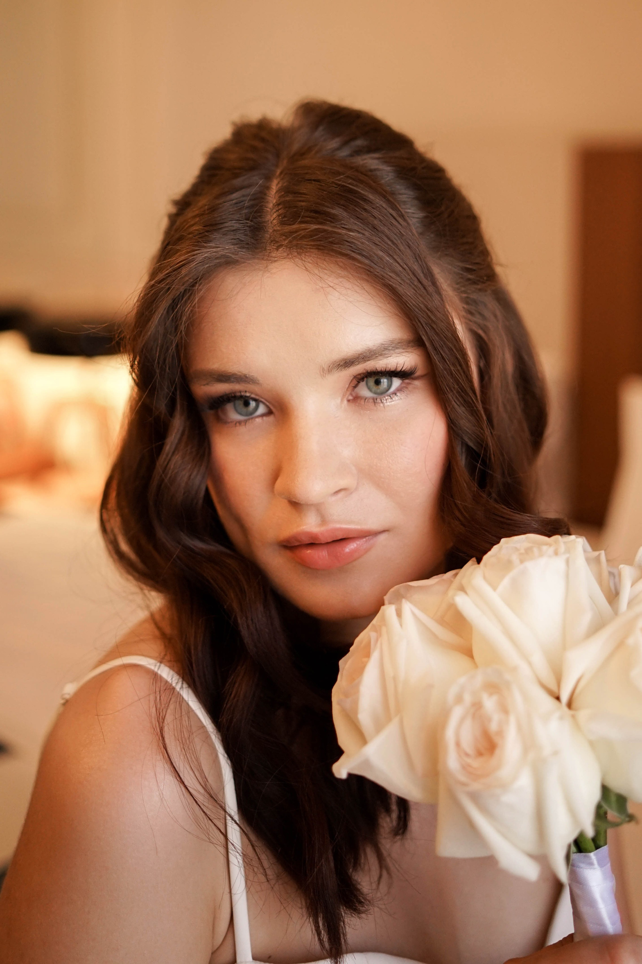 Яна и Никита: сборы в отеле, регистрация и банкет. Фотограф в Иркутске