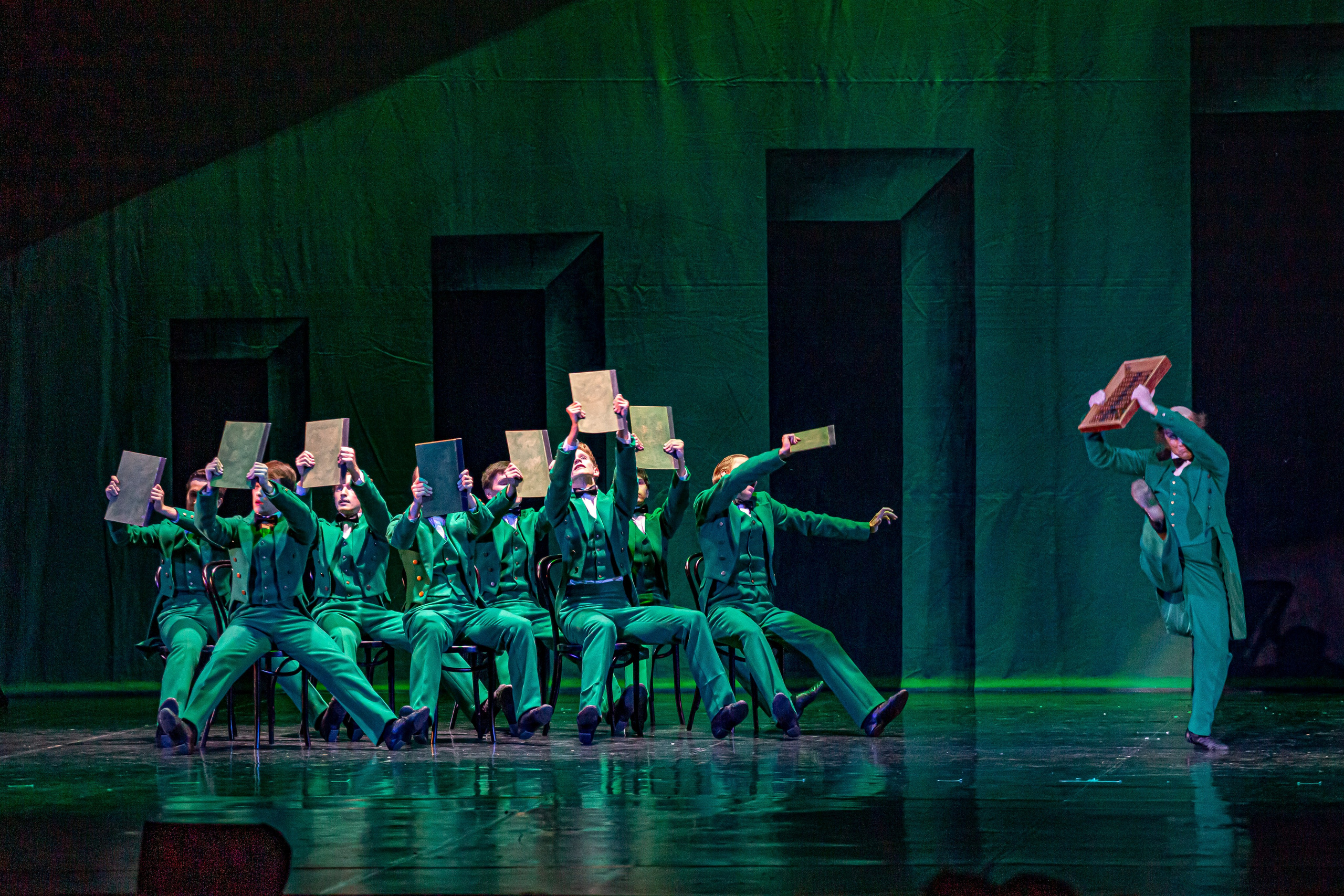 Анюта — спектакль — премьера на сцене Зимнего театра Марийского театра оперы и балета. Фотограф в Сочи Юрий Шептаев