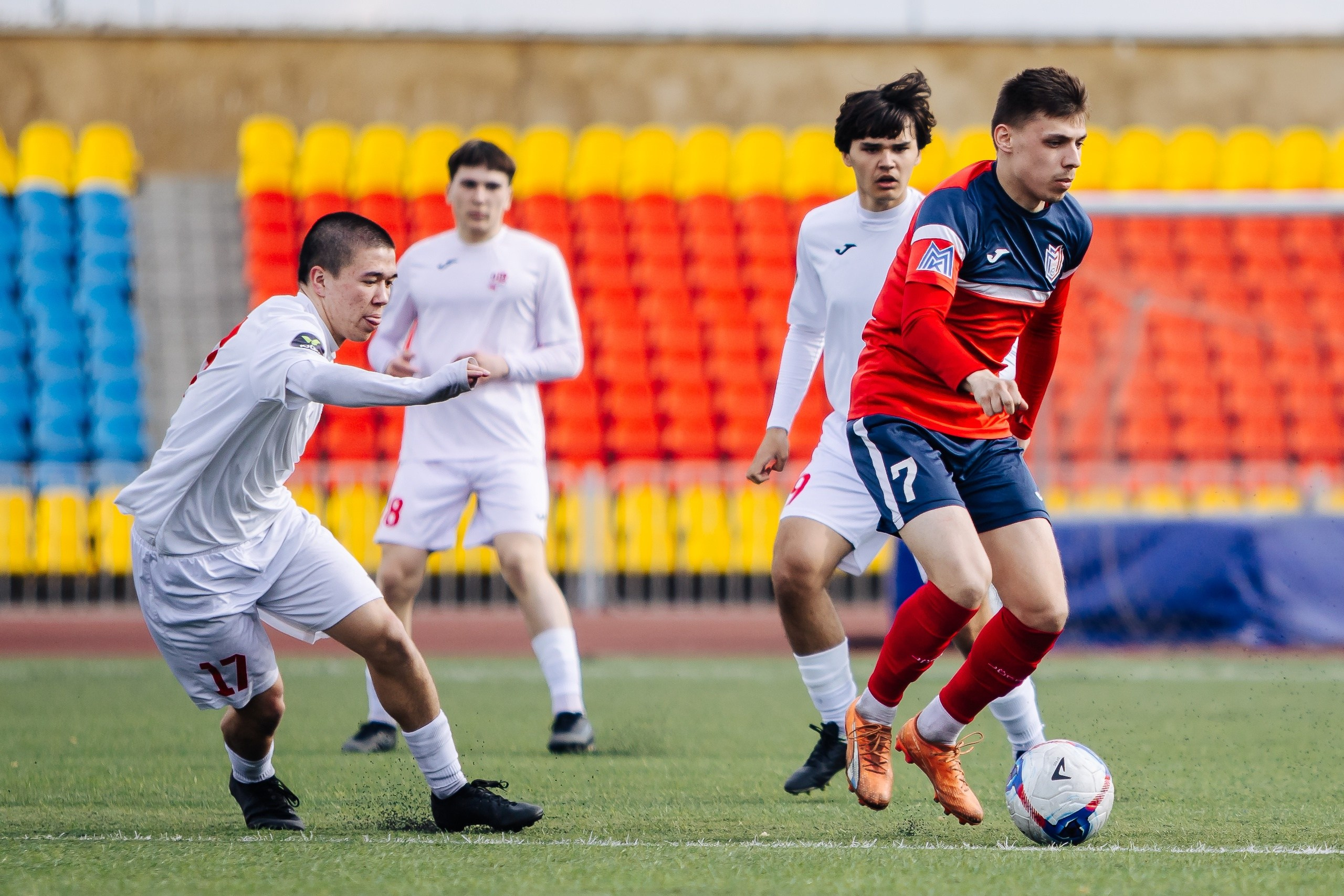 ФК «Металлург-Магнитогорск» vs ФК «ОСШ-Челябинск-М» // 05.04.25. Денис Прохоров Фотограф в г. Магнитогорск