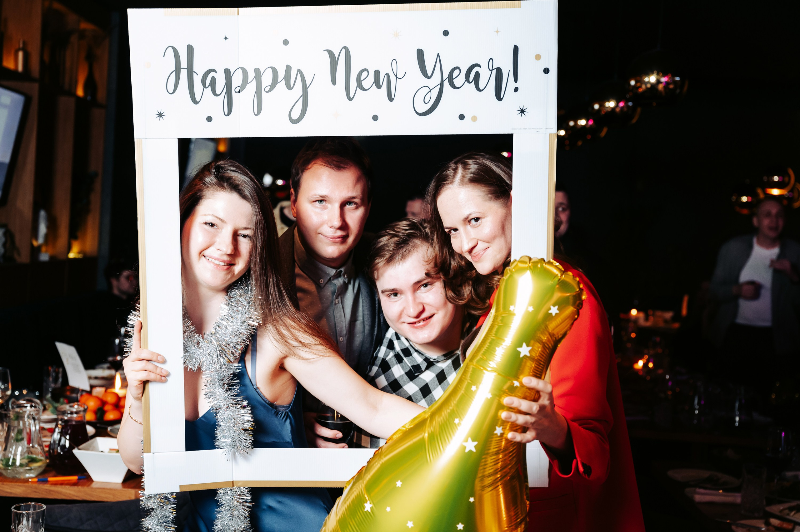 Новогодний корпоратив в караоке баре. Фотограф Дмитрий Сермяжко