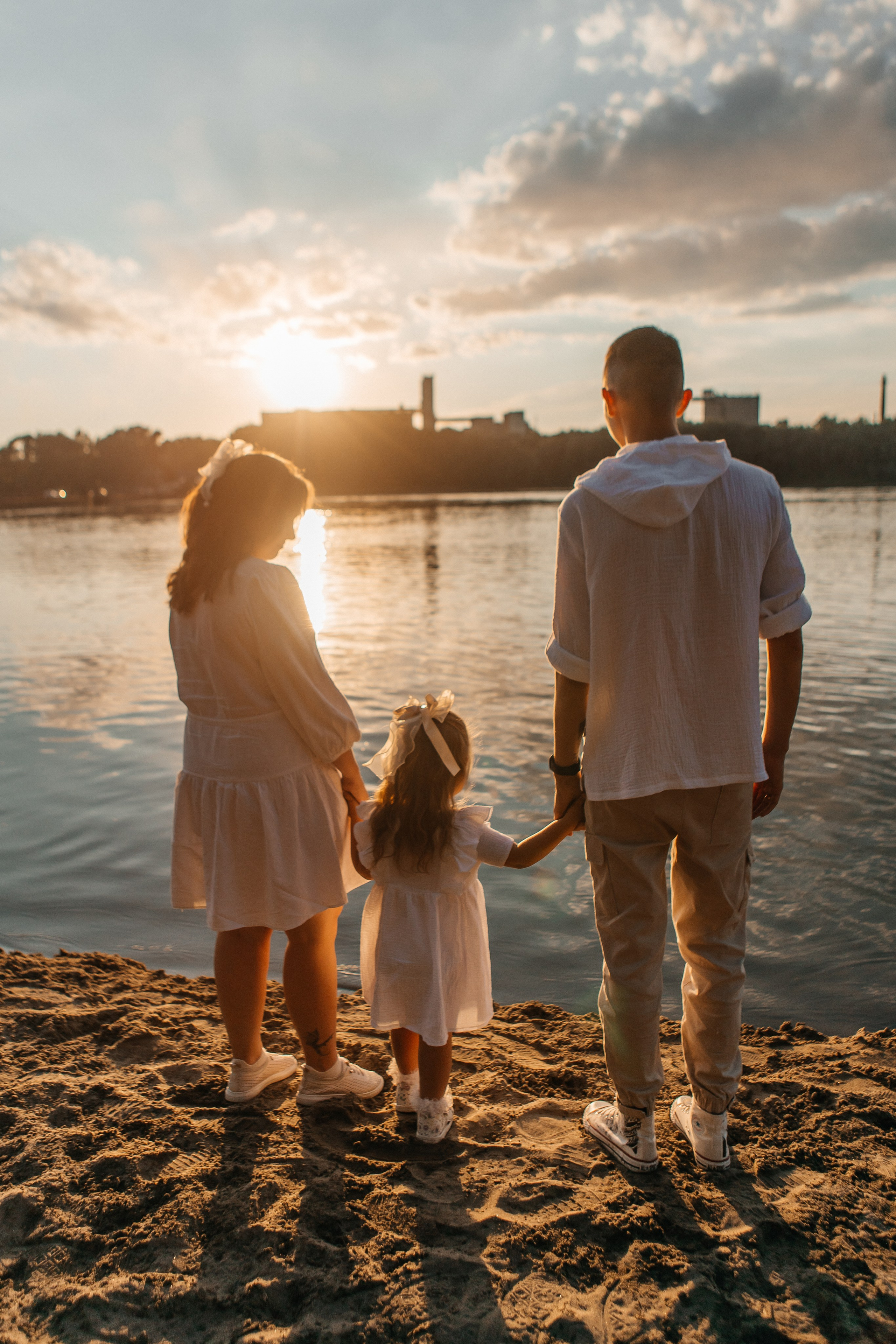 Семейная фотосессия на закате. Дарья Белякова. Свадебный, детский и семейный фотограф в городе Бийск