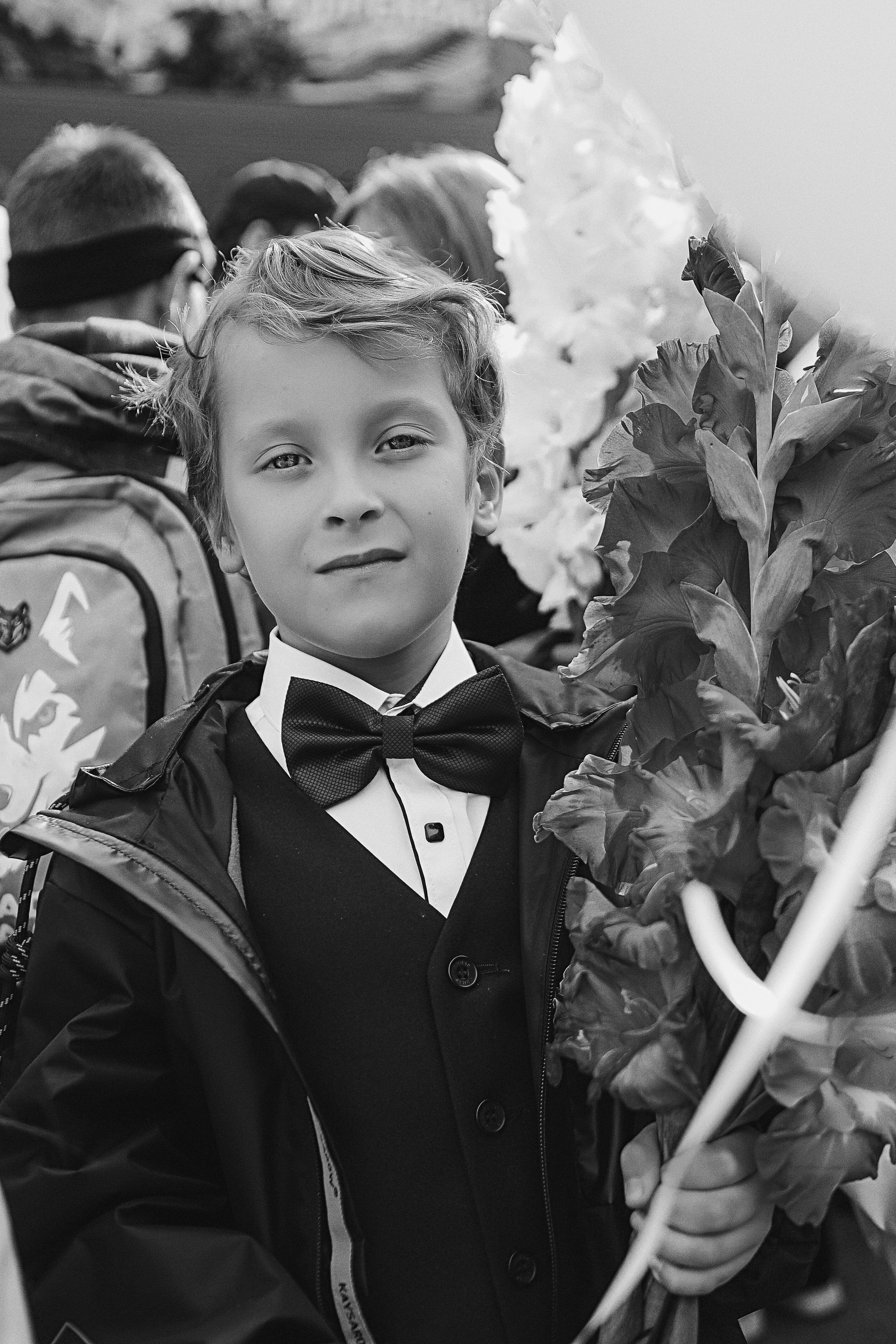 1 сентября линейка+кл час+портреты. Семейный фотограф Тюмень, фотограф на роды Салмина Мария