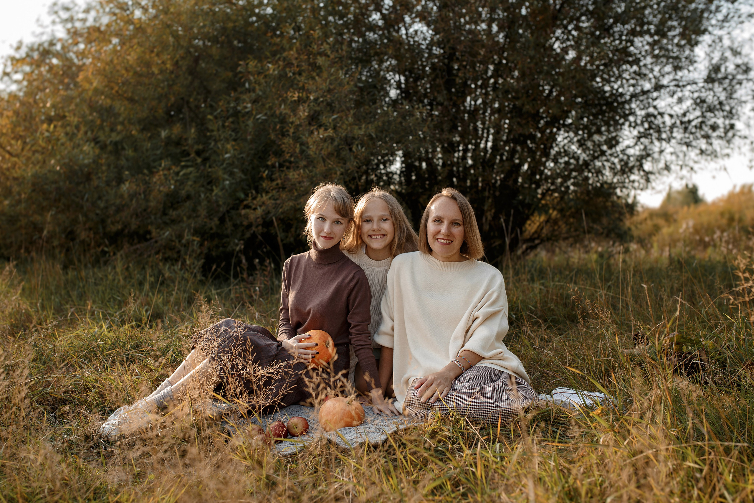 Мама Таня и ее дети. Семейный и женский фотограф в городе Тюмень