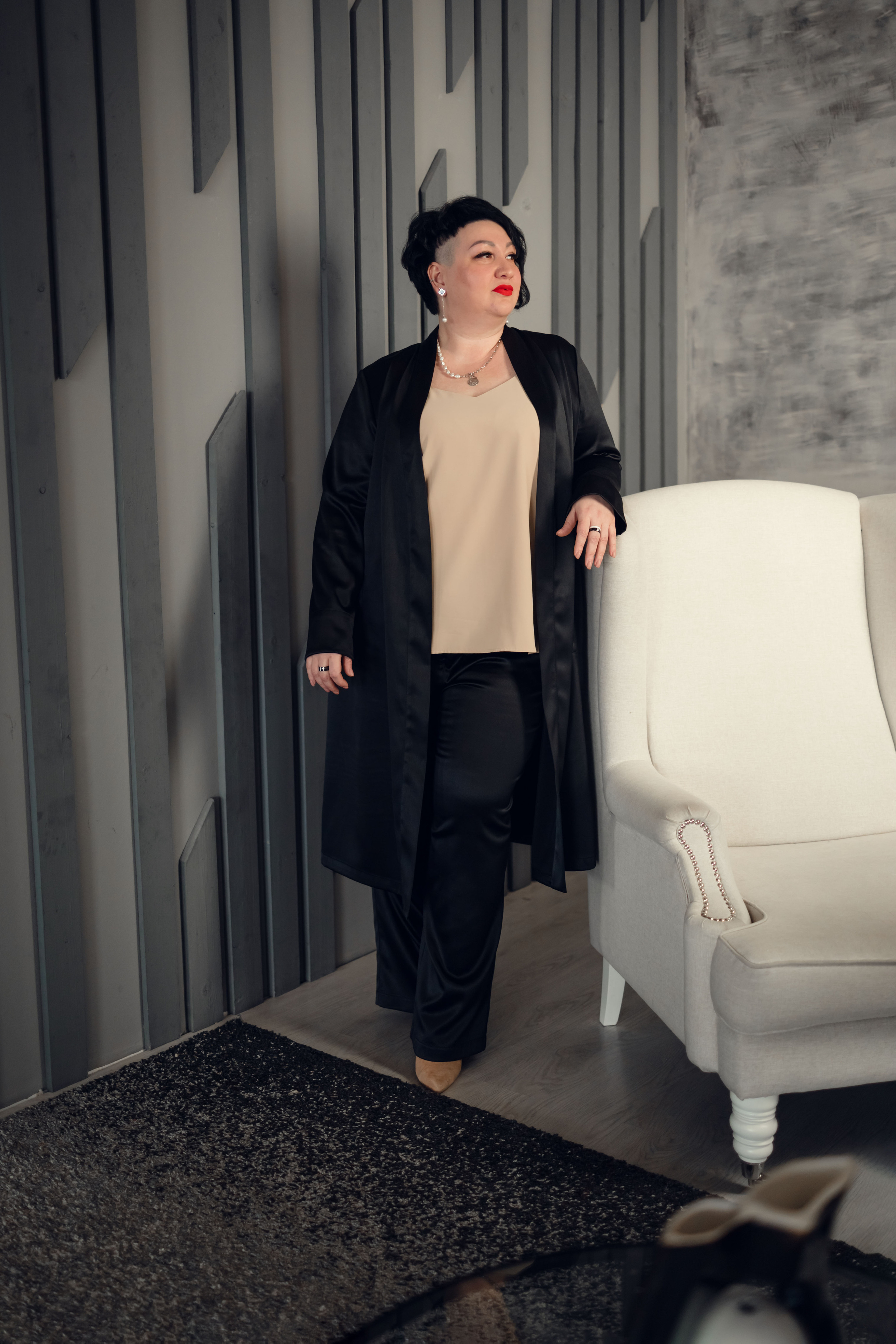 Девушка с формами фотосессия в студии в Казани