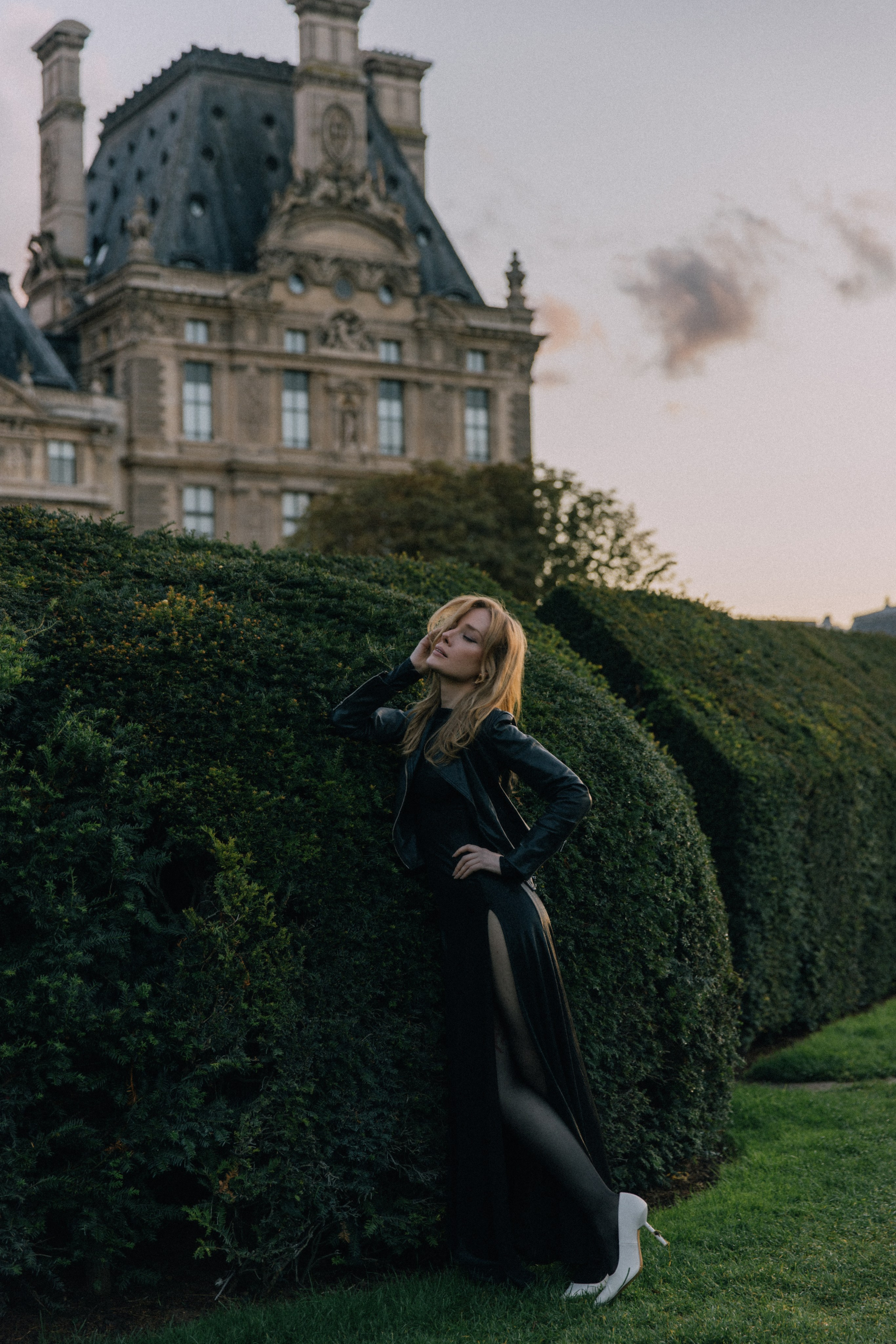 Mystical parisian. Photographer in Paris