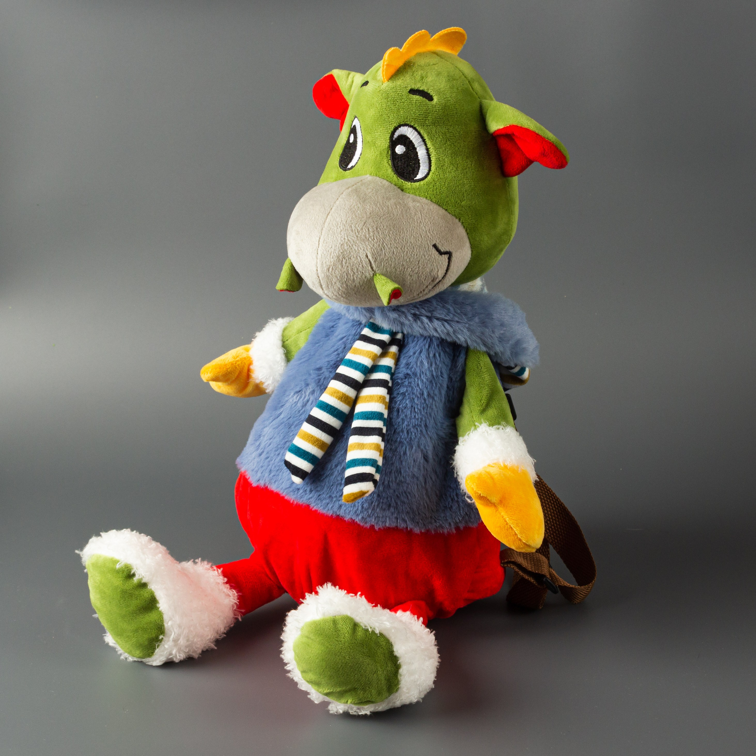 Подарки на сером. Александр Стряпунин — предметный фотограф в Улан-Удэ