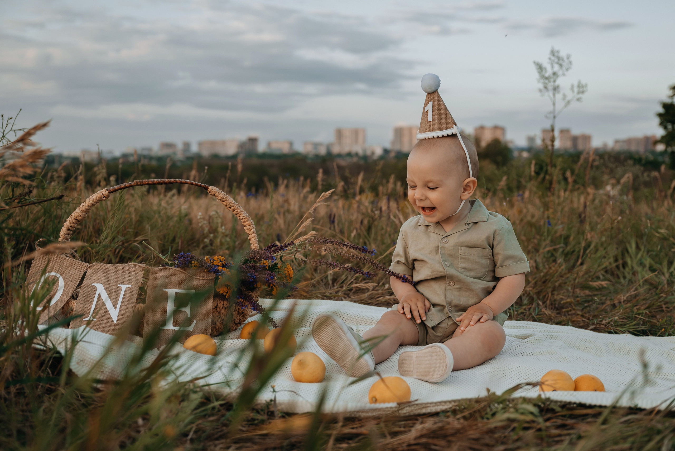 Годик на прогулочной семейной фотосессии. Семейный и детский фотограф Кущ Наташа
