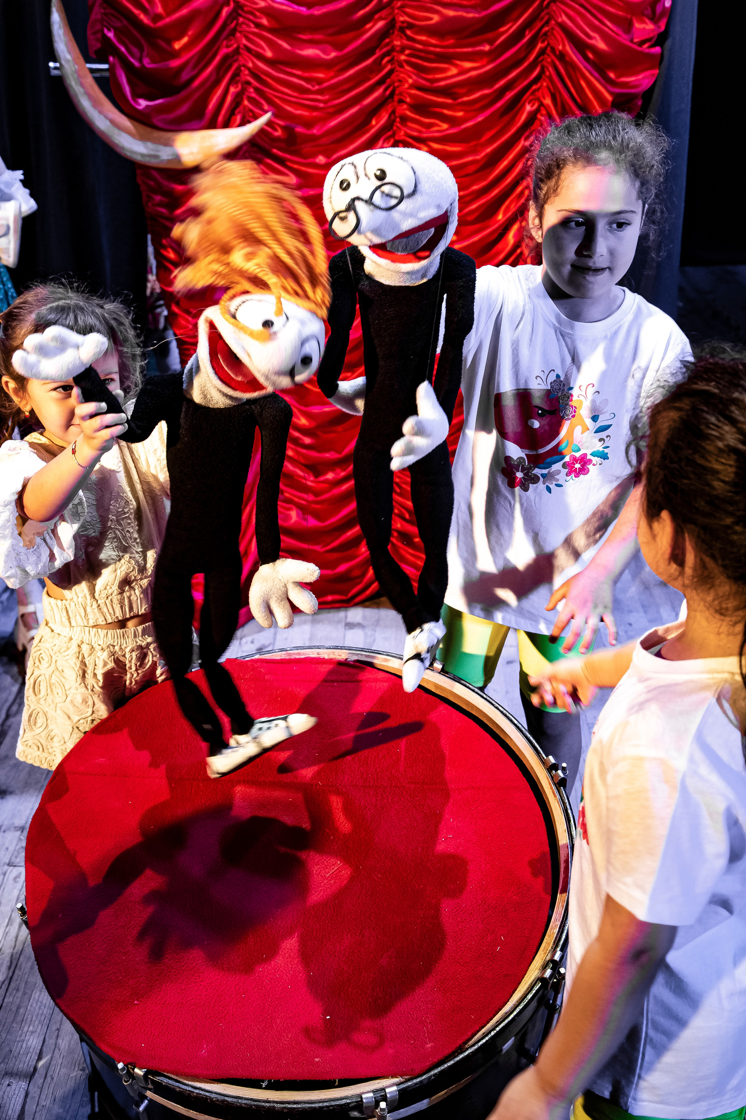 Цирк из Саквояжа спектакль театра САКВОЯЖ. Фотограф в Сочи Юрий Шептаев