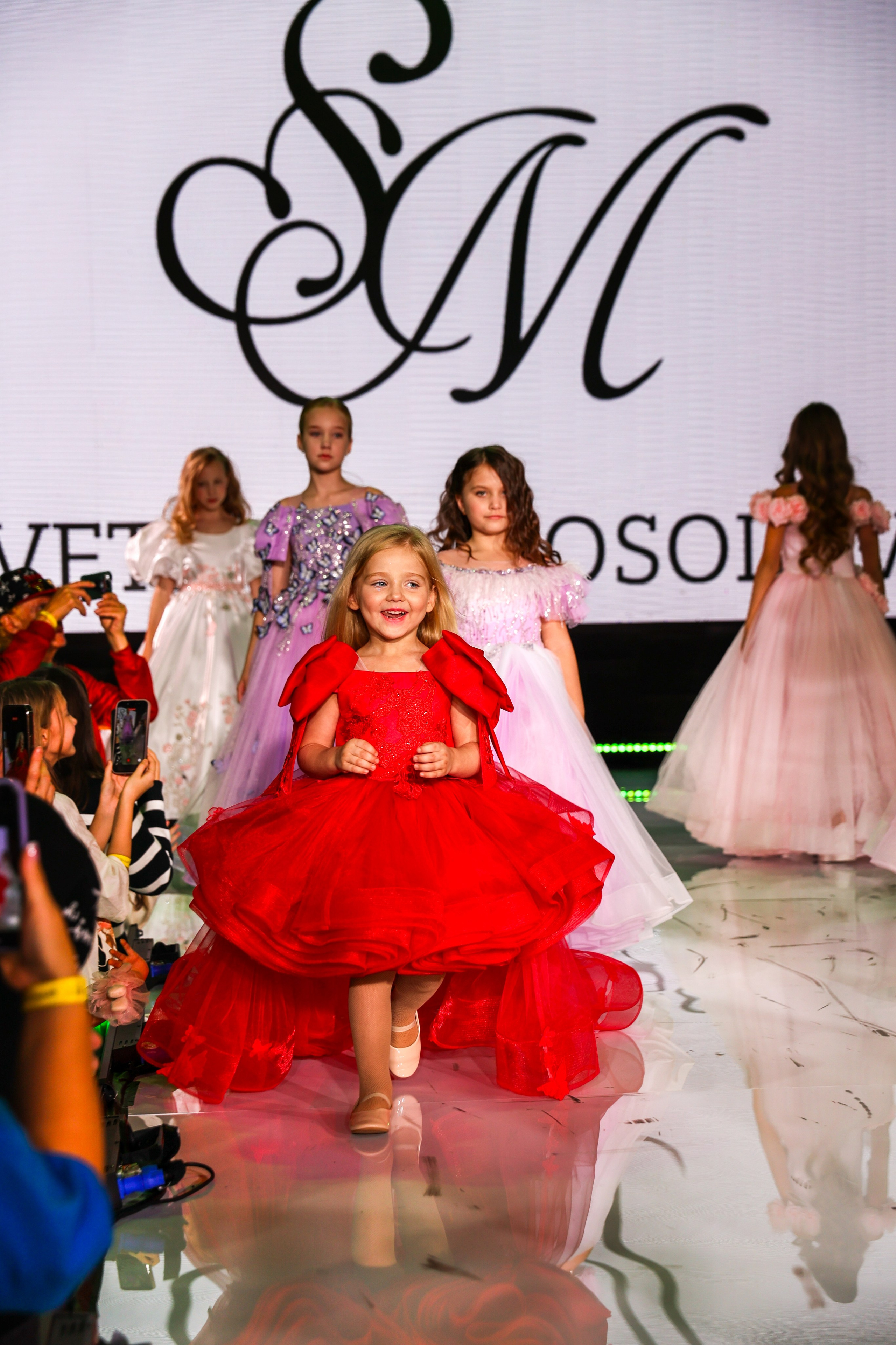 Показ мод MFFRUSSIA XII СЕЗОН. Свадебный и семейный фотограф Москва и Московская область