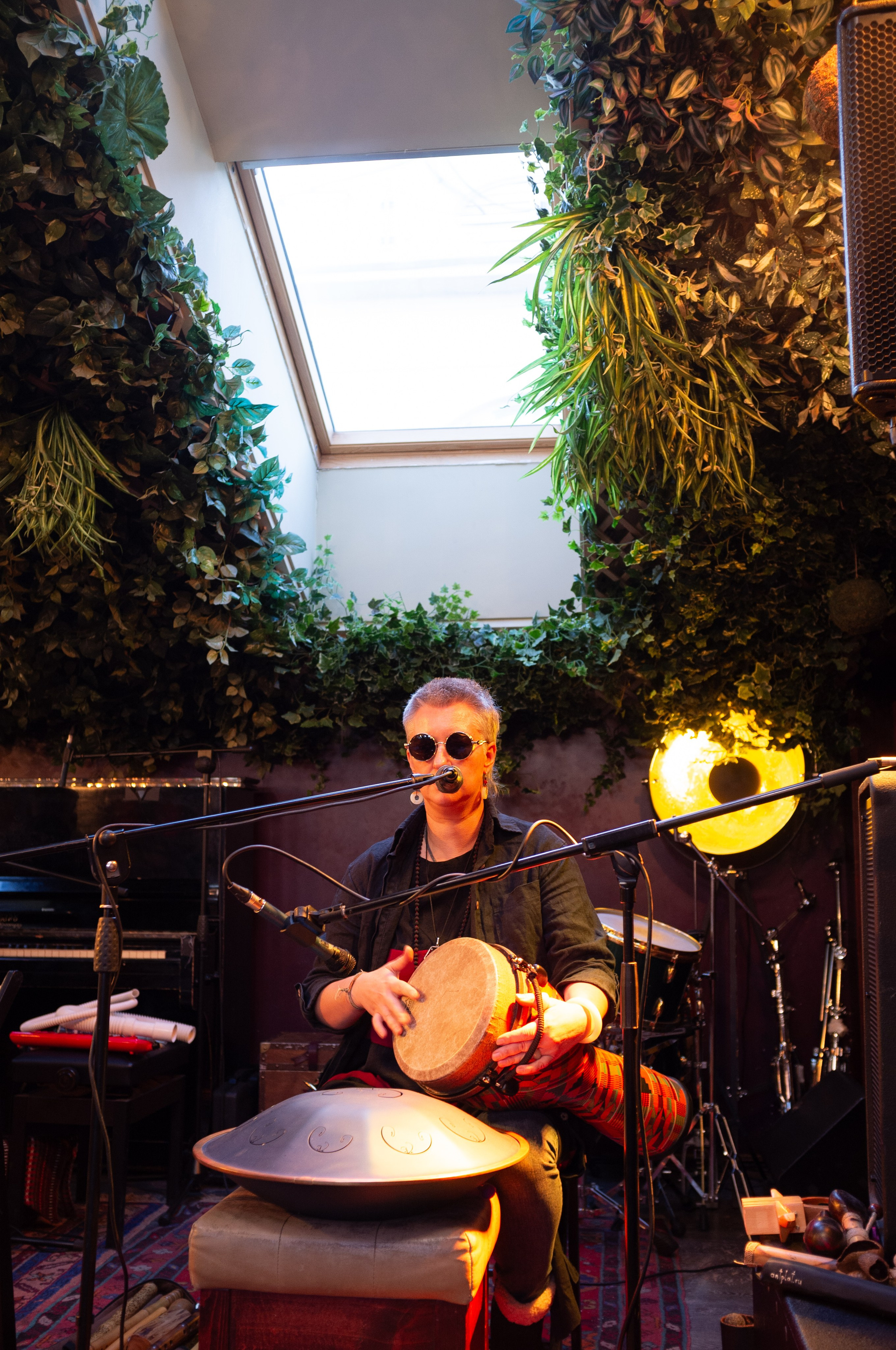 Китайский джаз и этника. Бронислав Виногродский в Kozlov club. Искусство фотографии. Мария Осокина