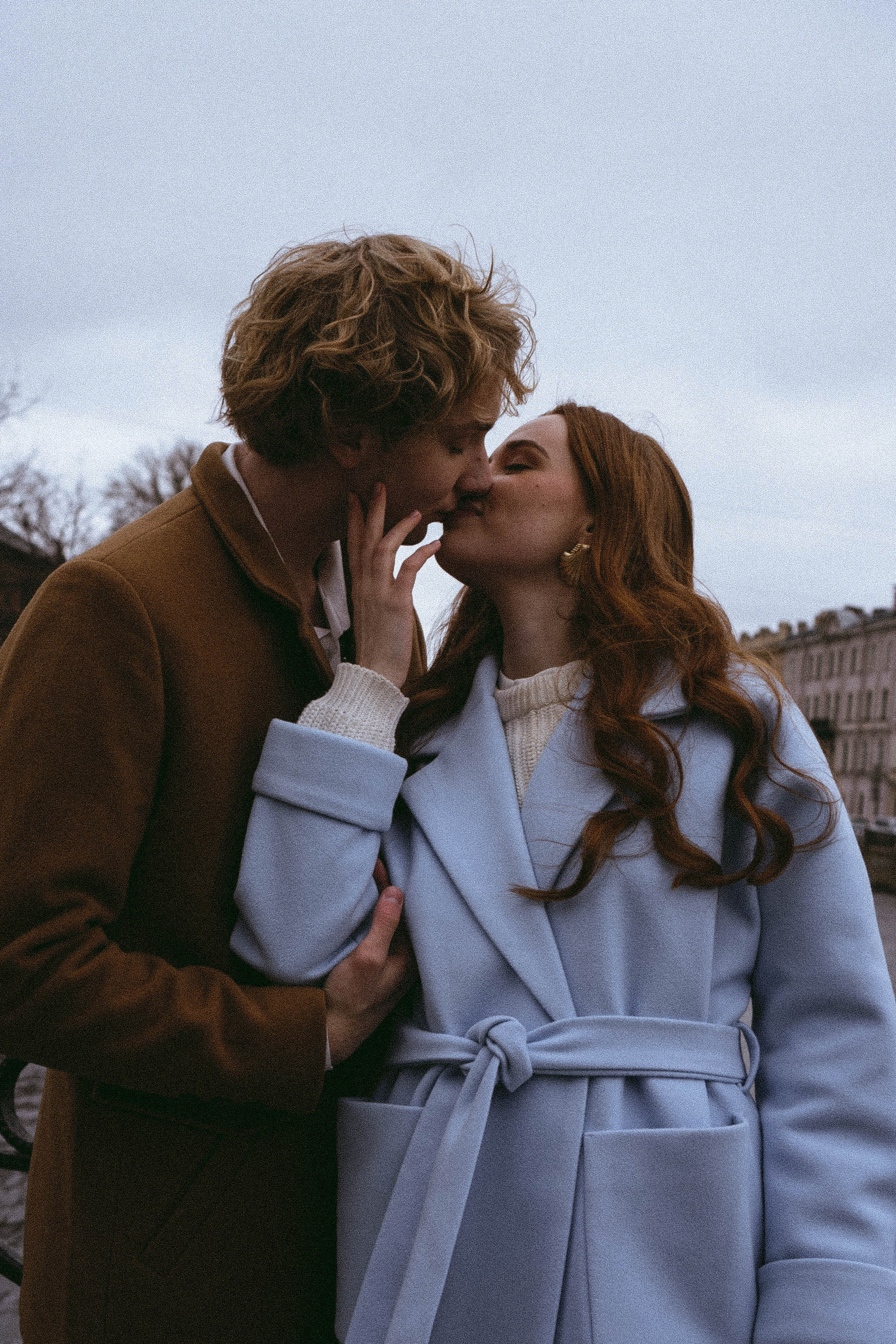 СВАДЕБНАЯ СЬЕМКА В ОТЕЛЕ. СБОРЫ ЖЕНИХА И НЕВЕСТЫ И ТАКЖЕ ТОР И ПОДГОТОВКА К ПРОГУЛКЕ И ПРОГУЛКА ПО ПЕТРОГРАДКЕ. Профессиональный фотограф, Санкт-Петербург — Виктория Богомолова