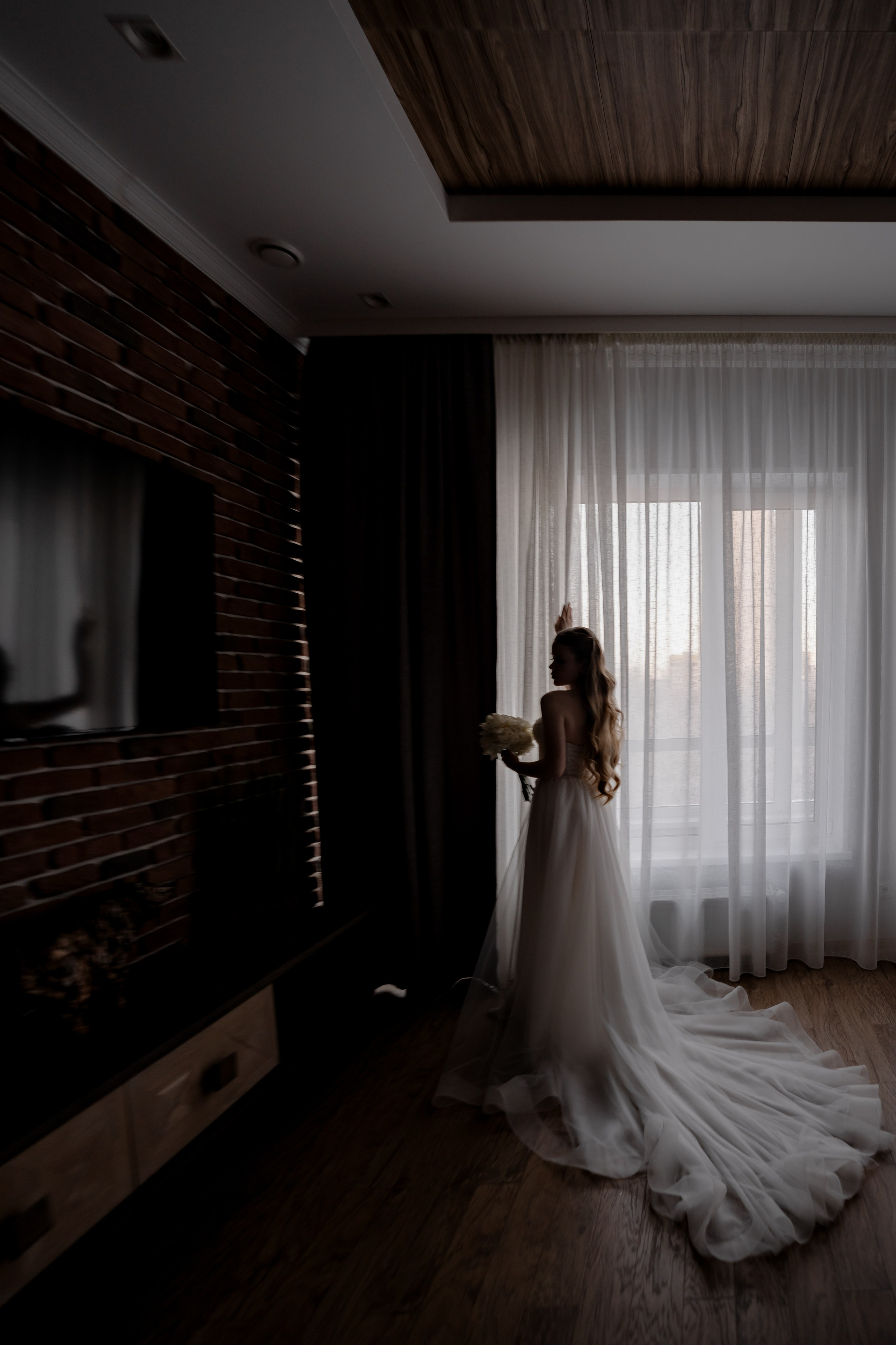 СВАДЕБНАЯ СЬЕМКА СБОРОВ В ОТЕЛЕ И ВЫЕЗД НА ЦЕРЕМОНИЮ (СНЯТО В СИБИРЕ В НИЖНЕВАРТОВСКЕ)М. Профессиональный фотограф, Санкт-Петербург — Виктория Богомолова