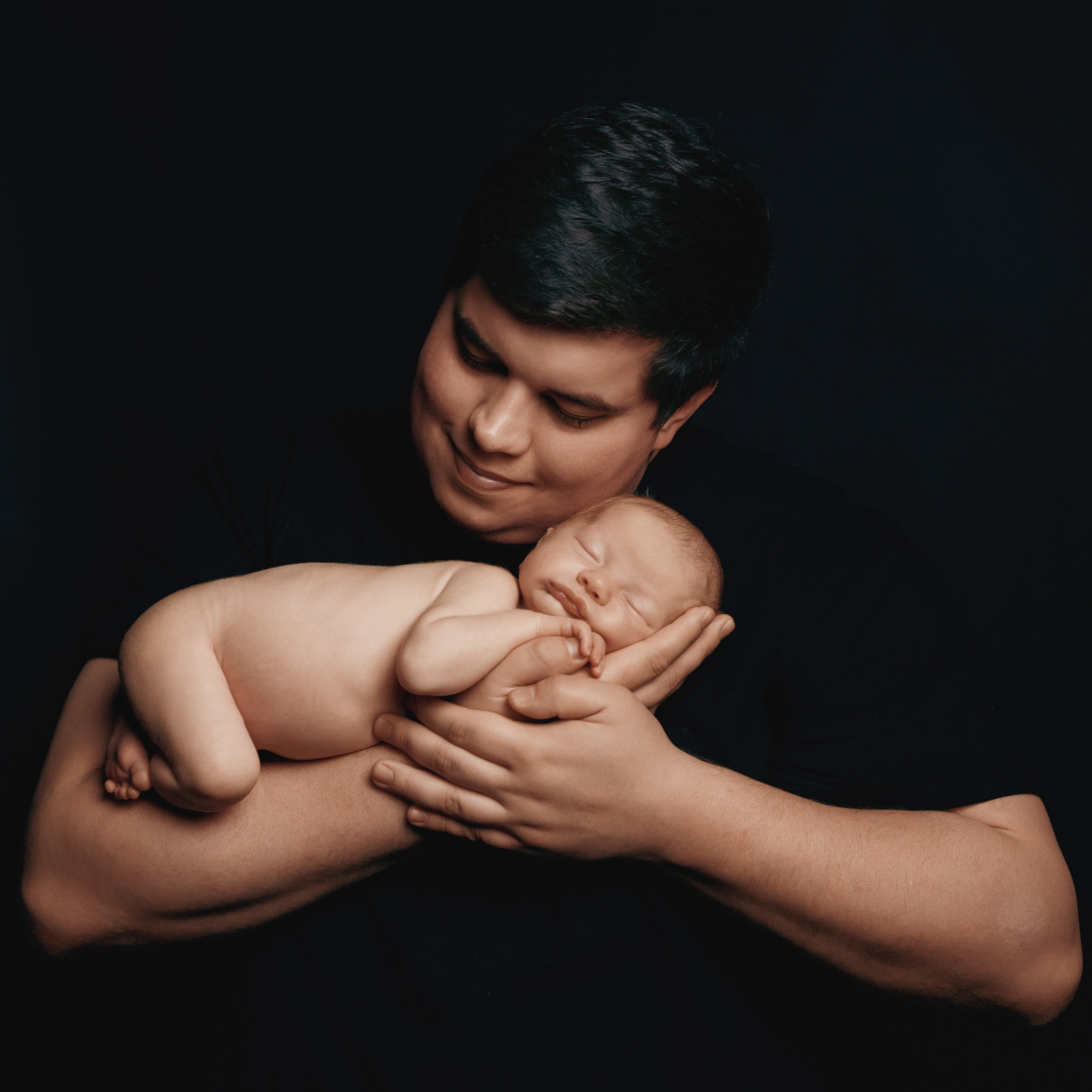 Ньюборн фотосессии в Старом Осколе. Фотостудия для новорожденных в Старом Осколе Гильфановых Юрия и Ольги