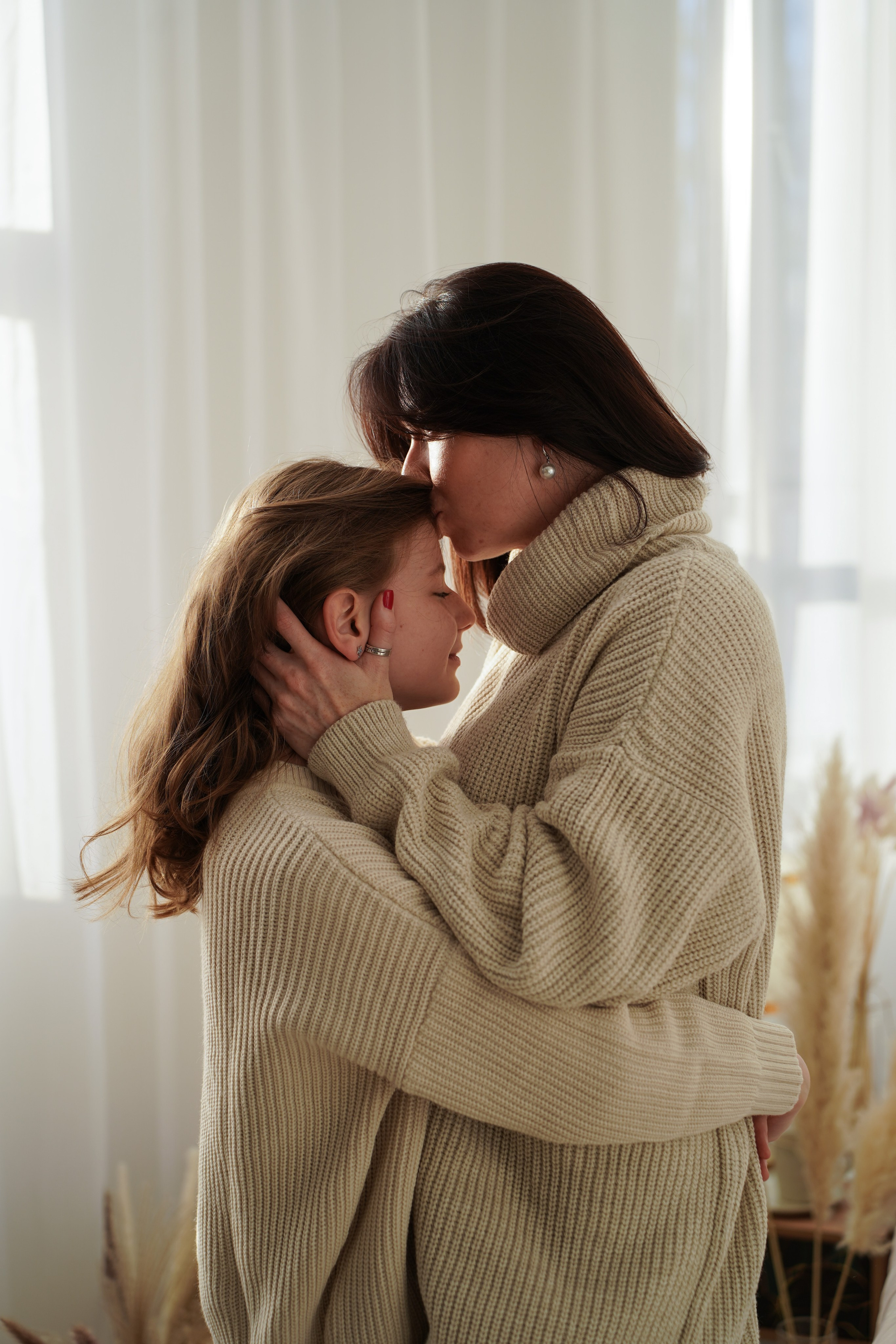 Мама с дочкой в shevapro.studio. Фотограф Москва, визуальный менеджер Дарья Шевченко