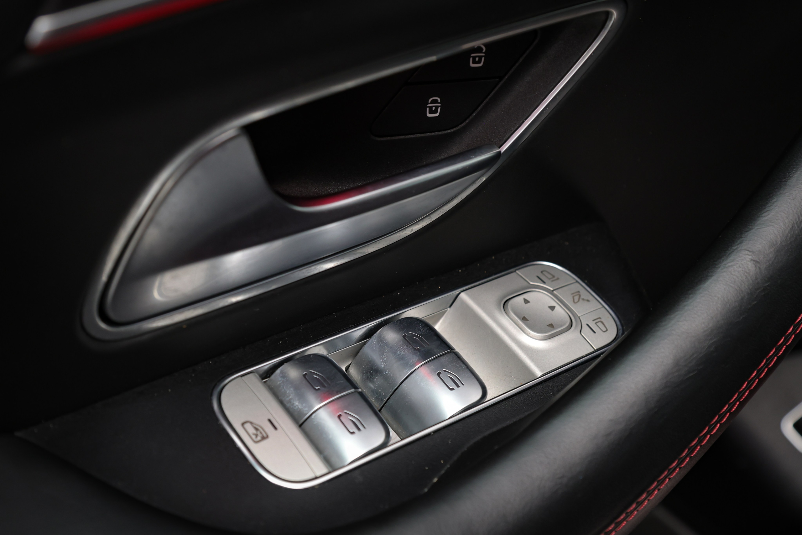 2021 MERCEDES GLE. Mixturecaptures