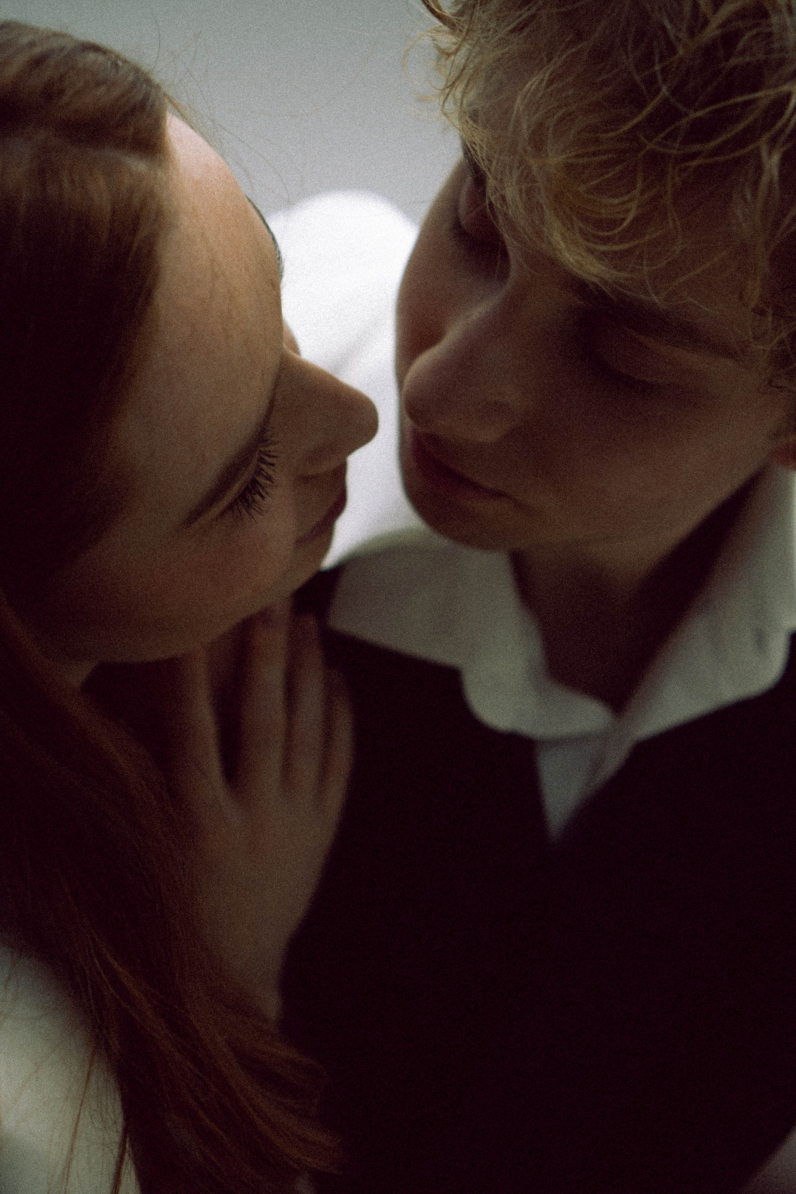 СВАДЕБНАЯ СЬЕМКА В ОТЕЛЕ. СБОРЫ ЖЕНИХА И НЕВЕСТЫ И ТАКЖЕ ТОР И ПОДГОТОВКА К ПРОГУЛКЕ. Профессиональный фотограф, Санкт-Петербург — Виктория Богомолова