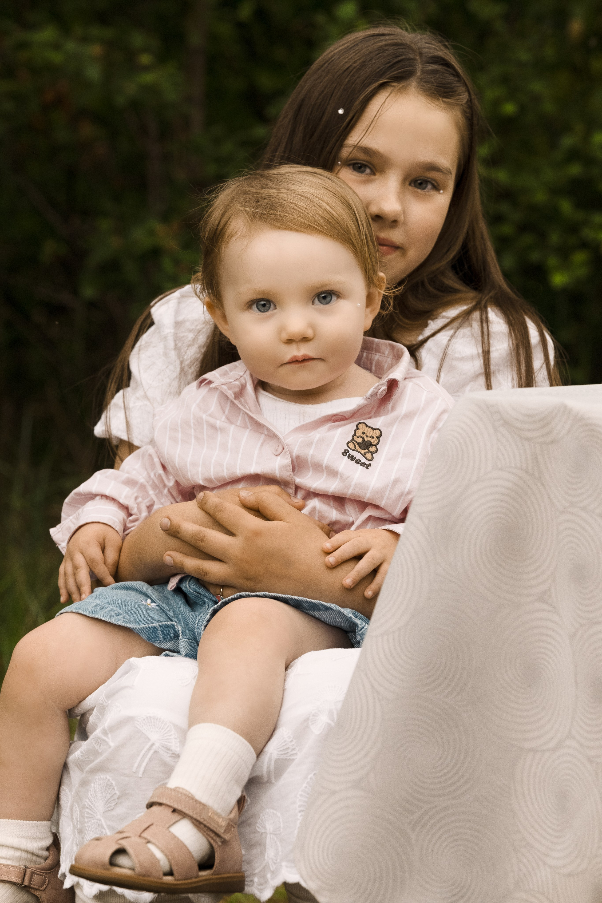 Семейная фотосессия на природе. Портретный фотограф в Чите Анна Камратова. Помогу Вам создать историю, в которой Вы — главный герой!