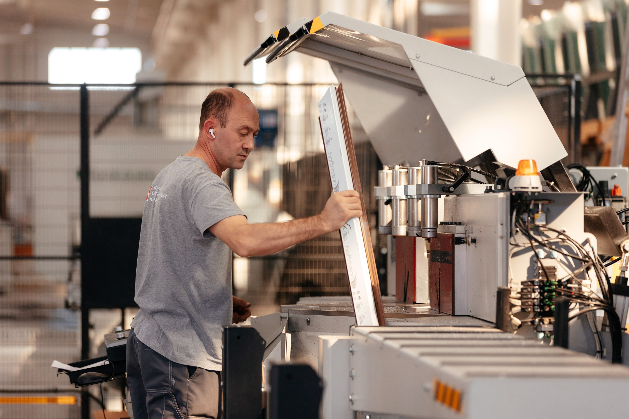 Техновид Плюс — производство светопрозрачных конструкций. Фотограф для бизнеса Константин Брусницын в Екатеринбурге