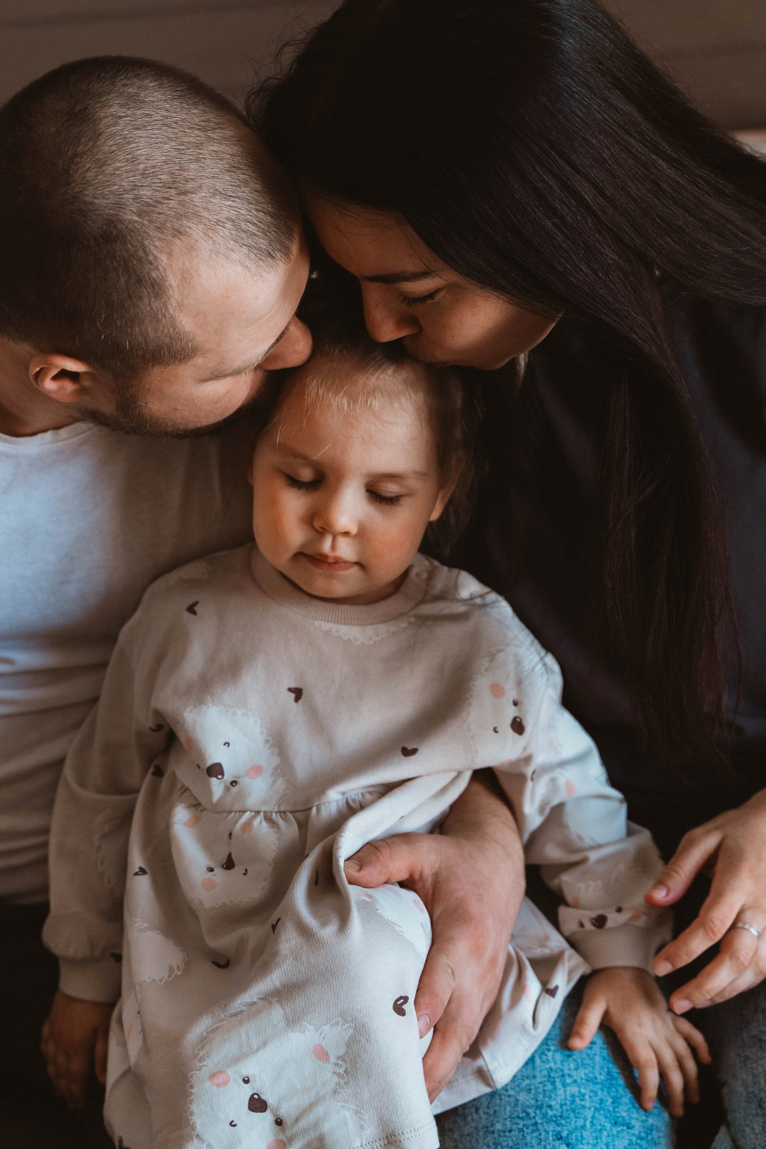 Артем Настя и Манюнька. Семейный фотограф в Москве Алёна Шестунова