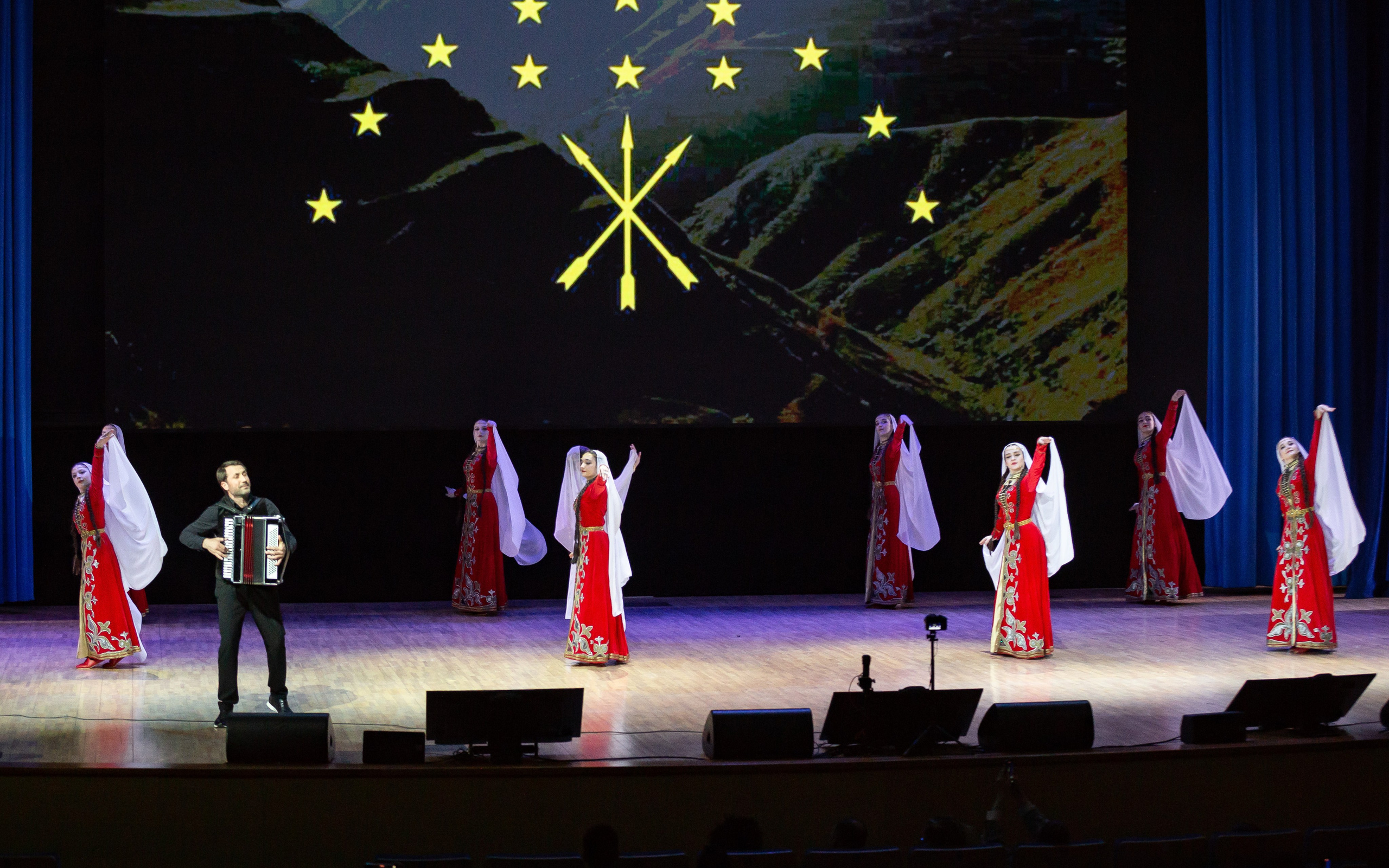 Юбилейный концерт танцевального коллектива «Адыги». Репортажный фотограф в Москве