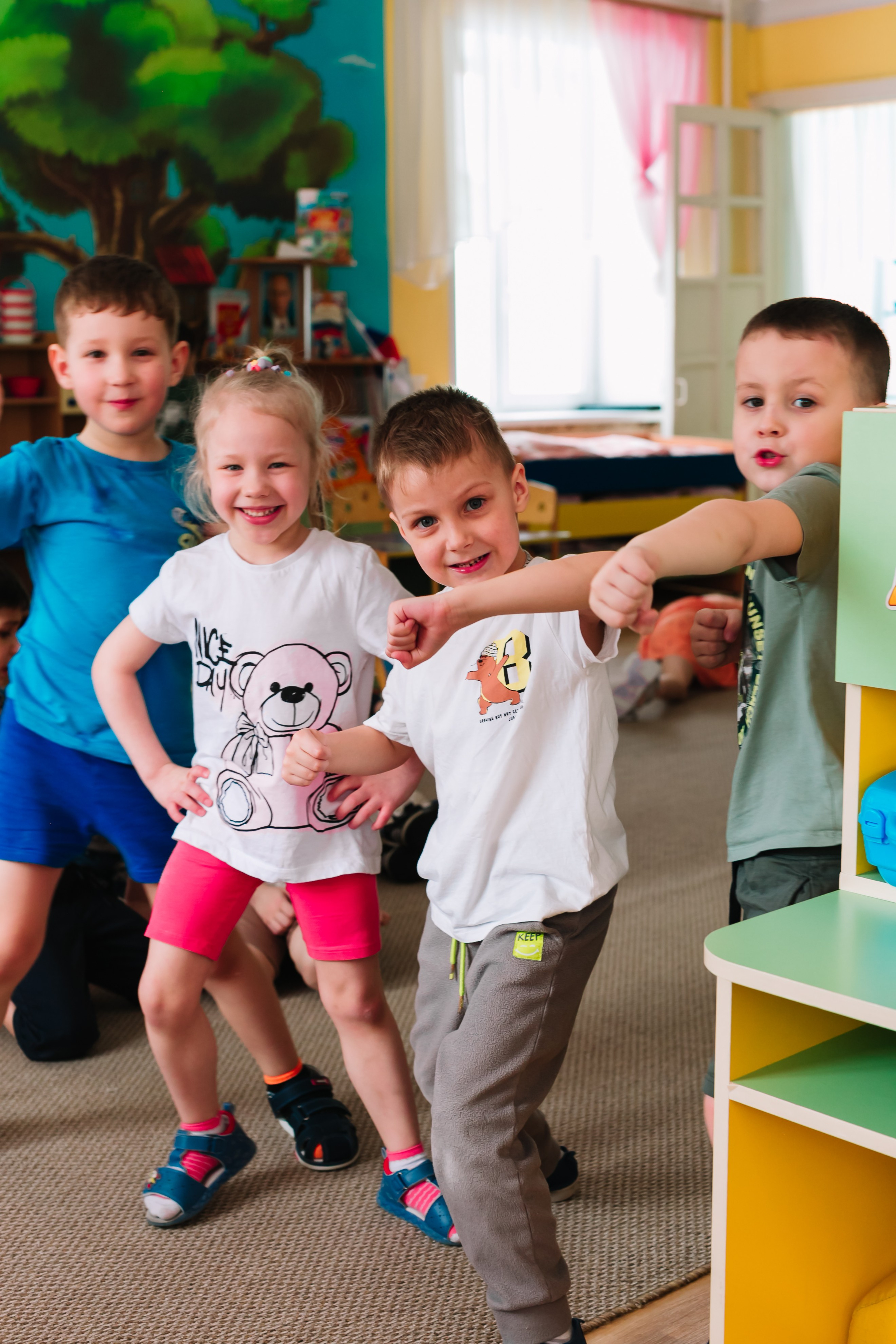 алёна малахова фотограф новосибирск семейный детский домашняя фотосессия в новосибирске день рождения репортажная съёмка фотосессия с лошадьми на конюшне деревня алтай  на природе фотосессия в детском саду мама и сын предложение руки и сердца идея  помолвка фотосессия берег закат детский день рождения годик торт аниматор лофт игровая продолжение следует prodoljenie_sleduet_  корпоратив тимбилдинг первоклашка линейка 